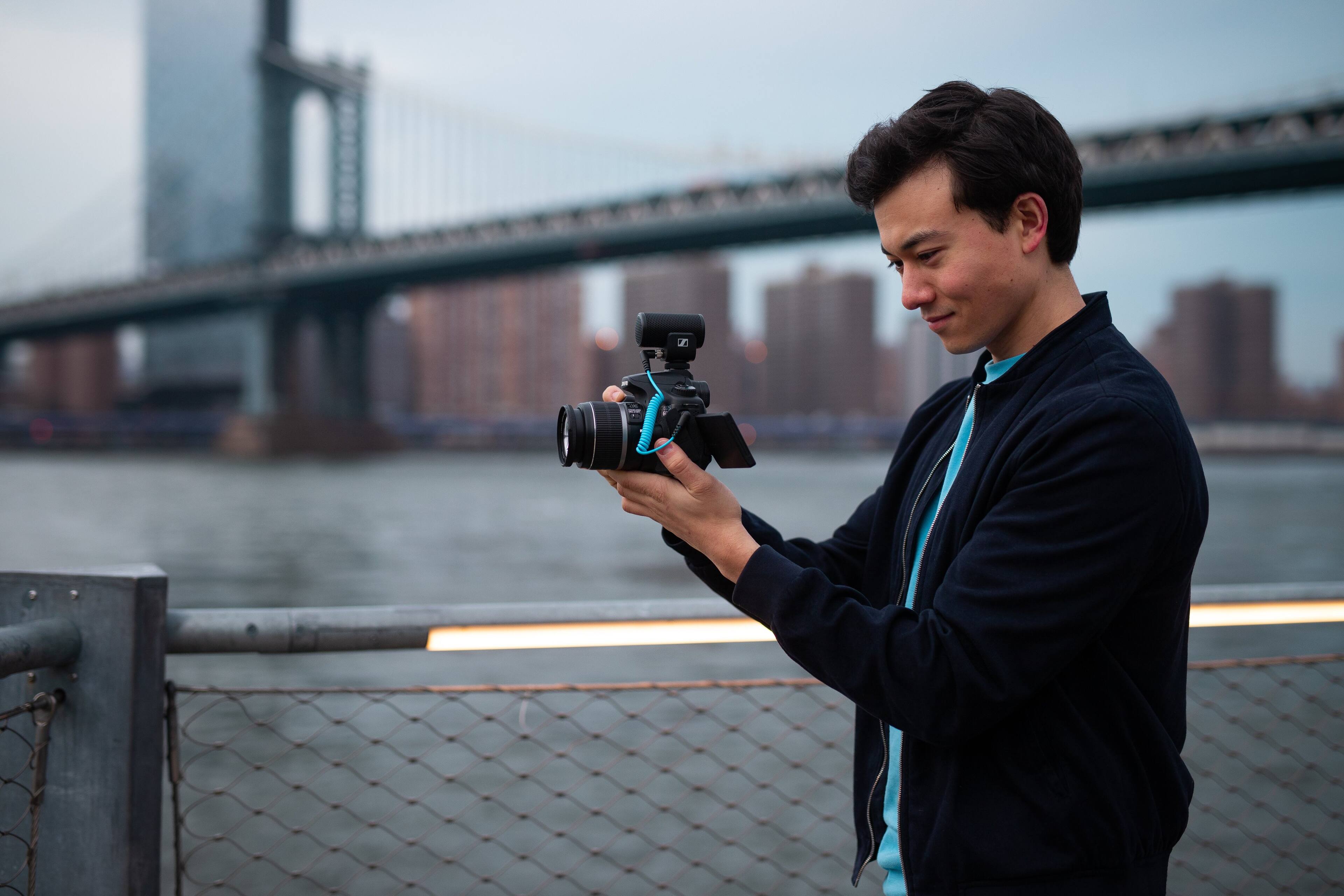 Alt View 19. Sennheiser - MKE 200 Condenser Microphone for Cameras and Mobile Devices - Black.