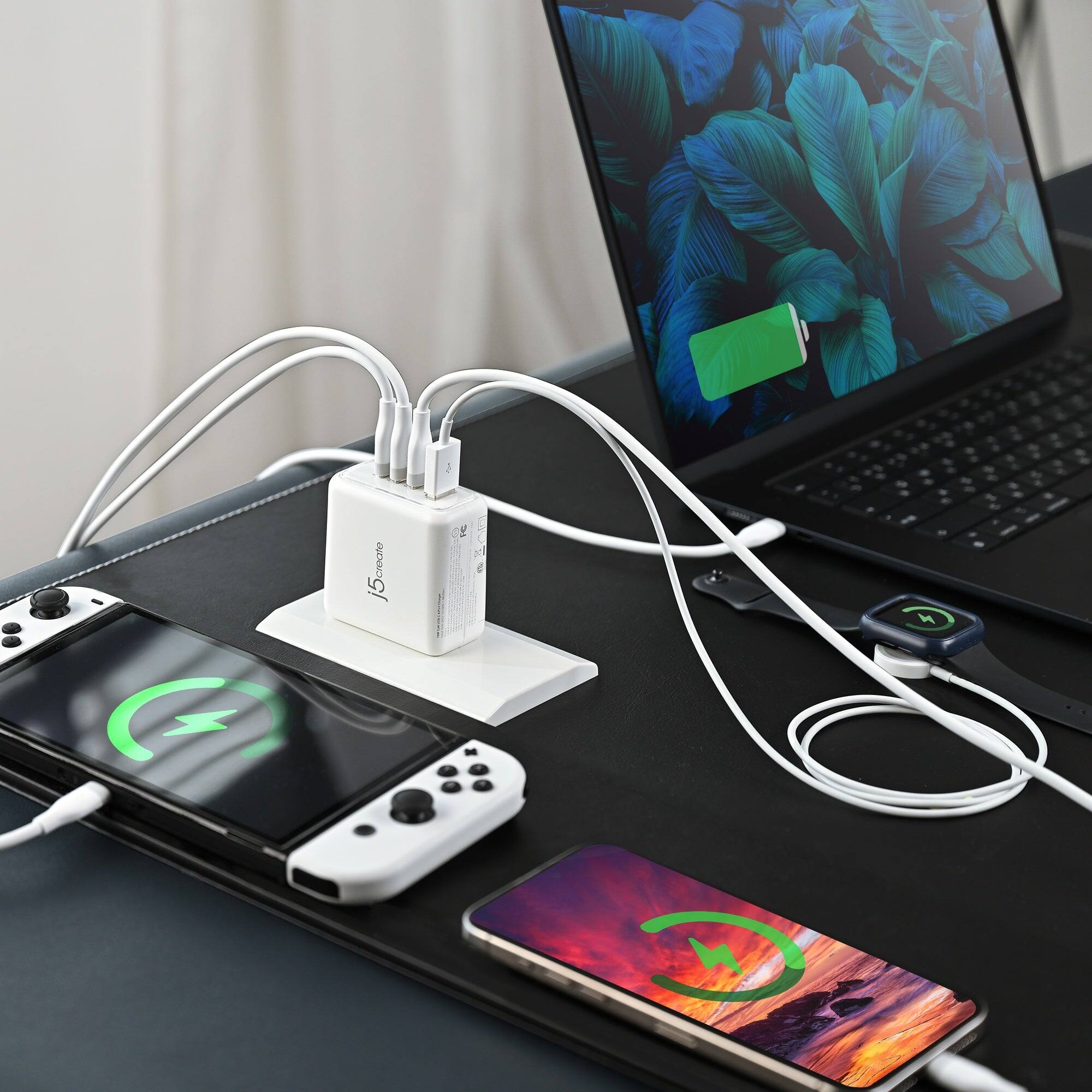 Alt View 1. j5create - 70W GaN USB-C 4-Port Charger with changeable AC plugs - White.