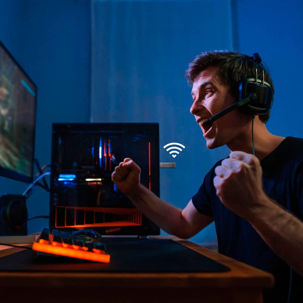 Alt View 4. TP-Link - Archer TBE3600U Dual-Band BE3600 3.6 Gbps Wi-Fi 7 Wireless Ultra-Fast USB 3.0 Adapter with Advanced WPA3 Security - Gray.