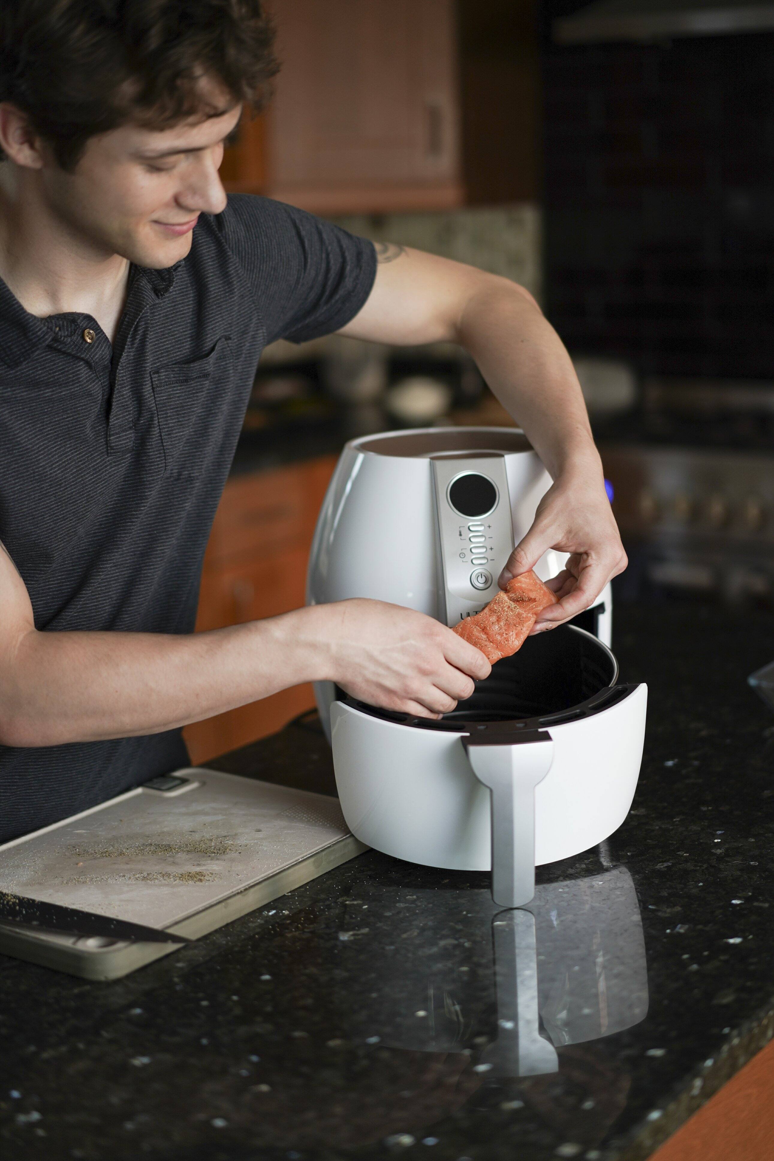 4.2-Quart Electric Hot Air Fryer - Thumbnail 4