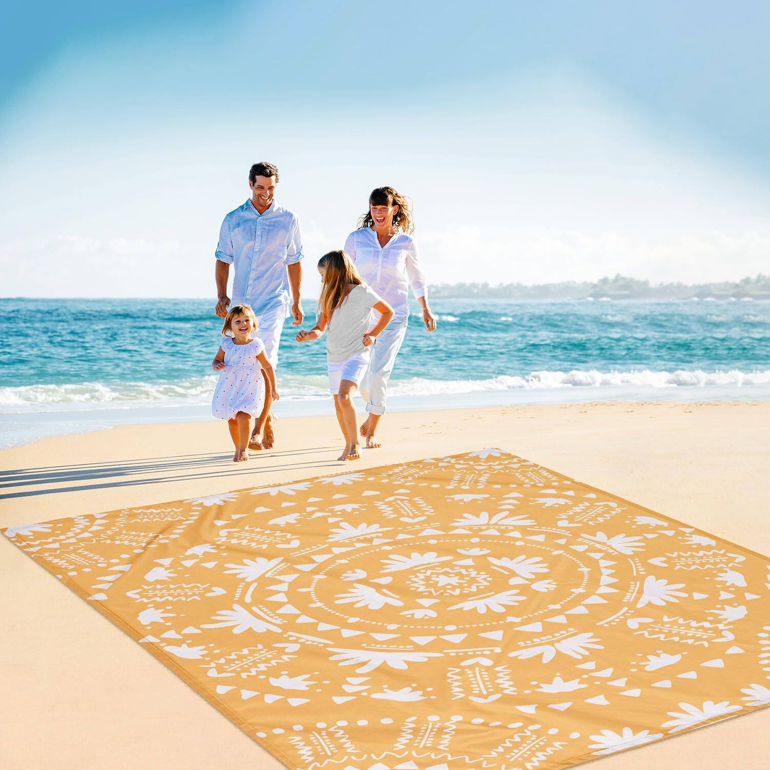 Left. Reds Spade - *Extra Large Sandproof Beach Blanket 4-8 Adults Waterproof Foldable Picnic Blankets With 4 Stakes & Pockets... - White Coastline-9x10 FT (1～8 person).