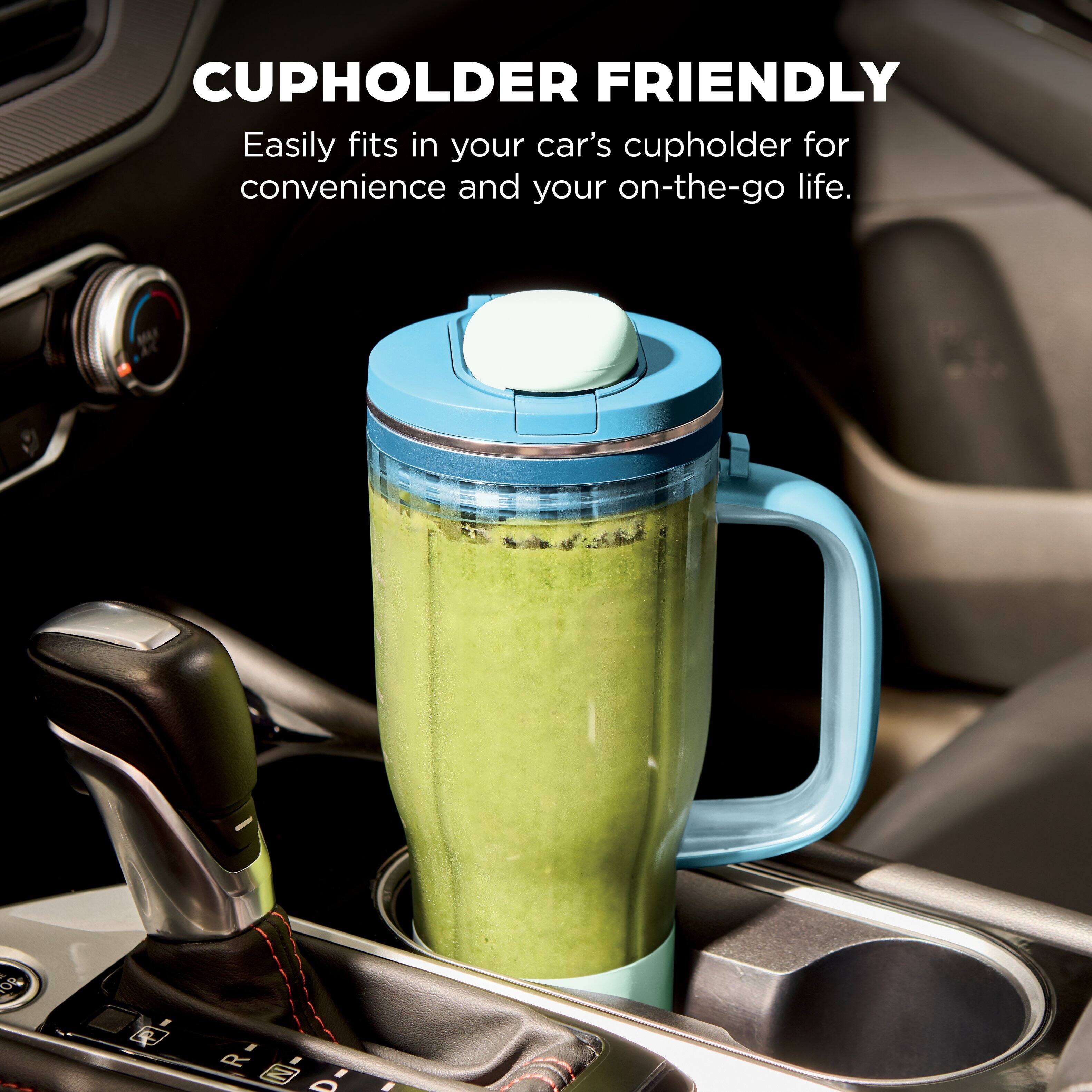 CUPHOLDER FRIENDLY  
Easily fits in your car's cupholder for convenience and your on-the-go life.