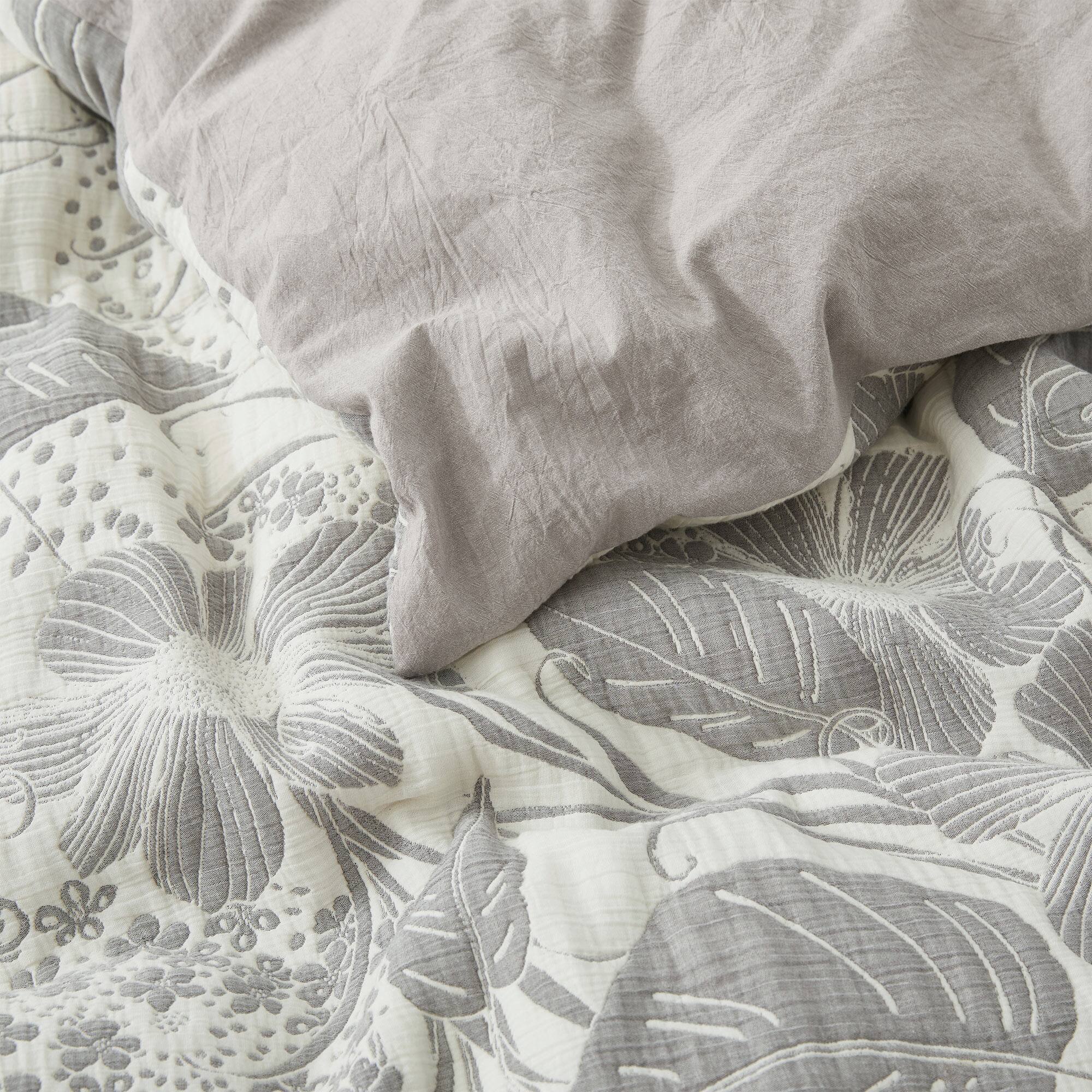 Alt View 1. Peace Nest - Peace Nest 100% Cotton Double-Layer Gauze Floral Jacquard Duvet Cover Set - Grey.