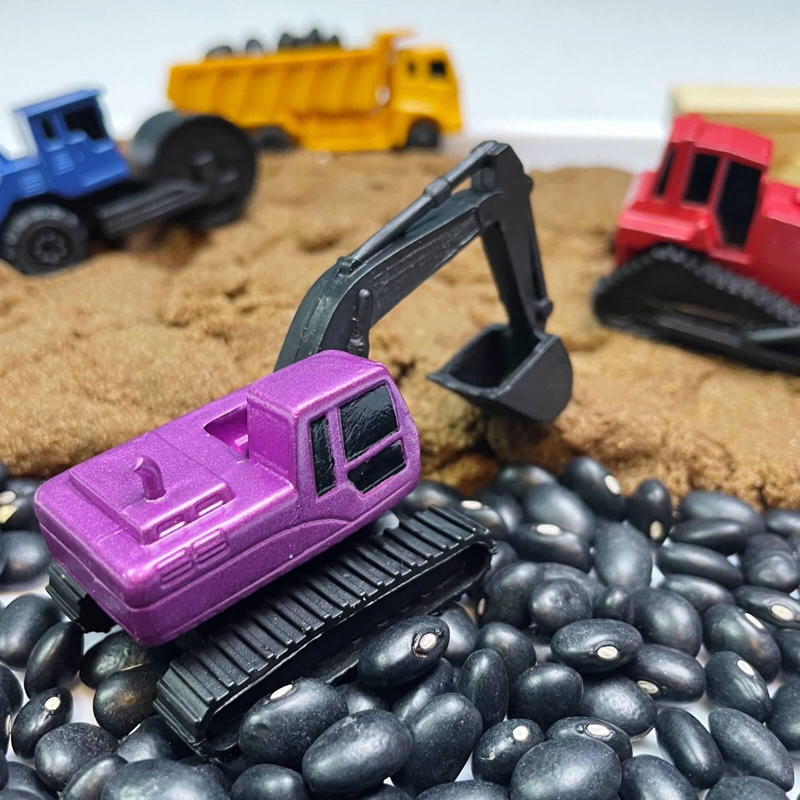 Alt View 3. Safari Ltd. - Construction Vehicles Toob Toy.