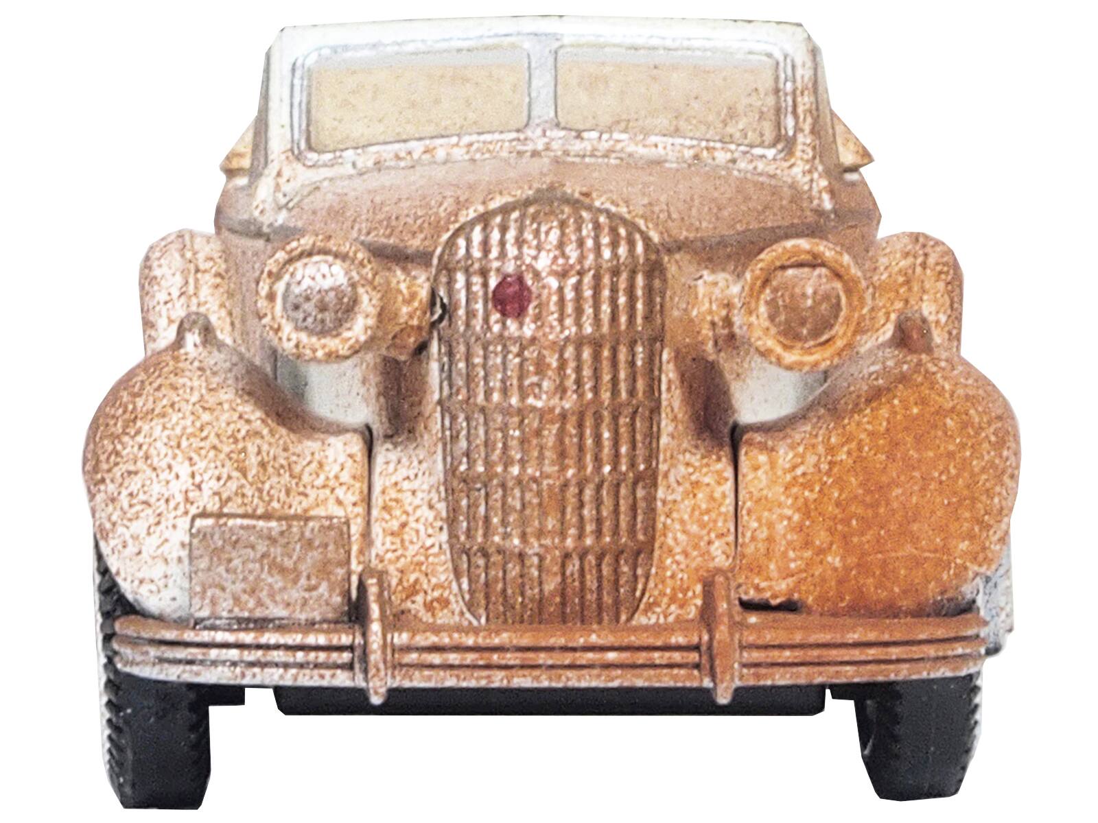 Left. Oxford Diecast - 1936 Buick Special Convertible Coupe Beige (Rusted) "Junkyard Project" 1/87 (HO) Scale - Beige.