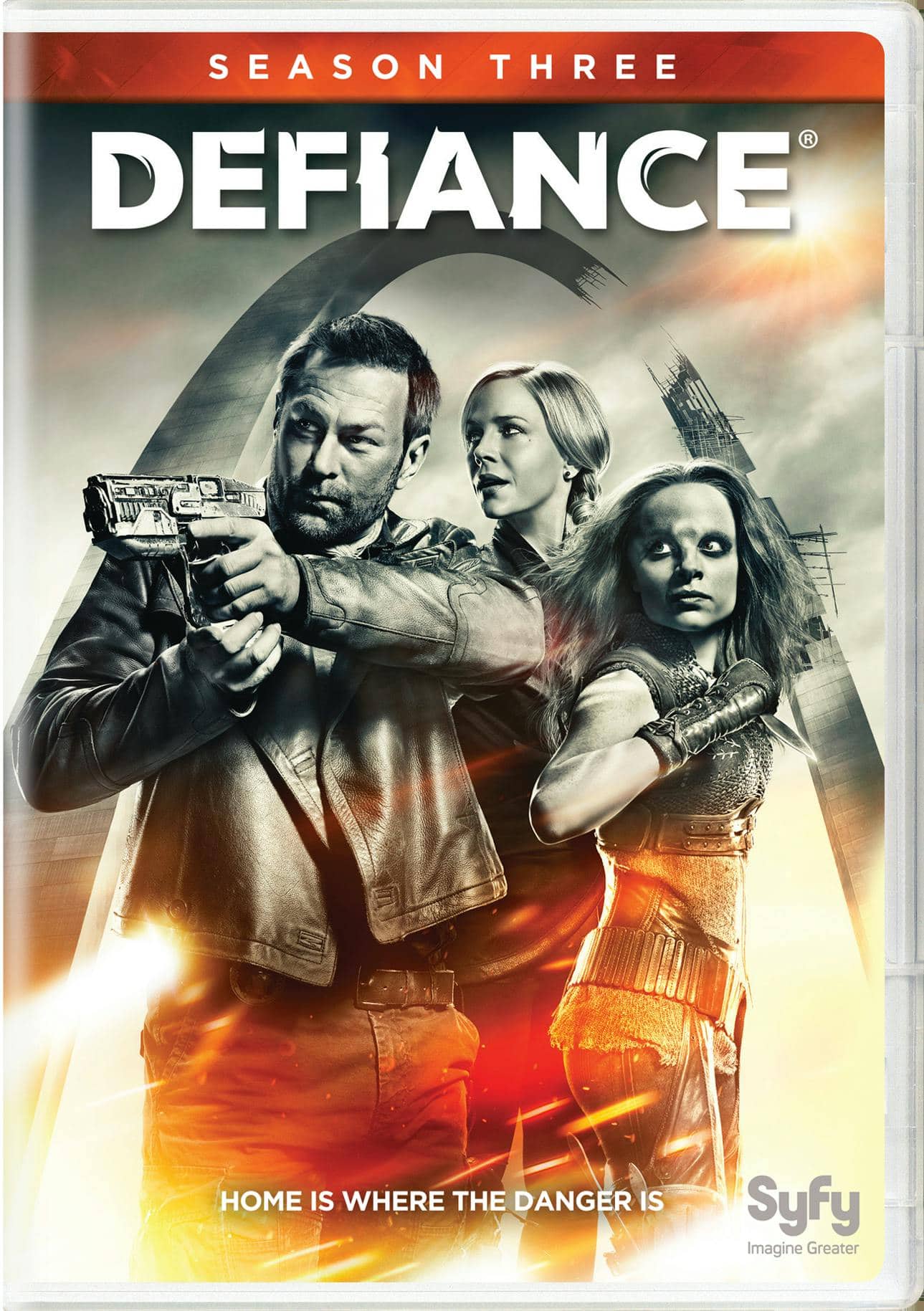 Front. Defiance: Season 3 [DVD].