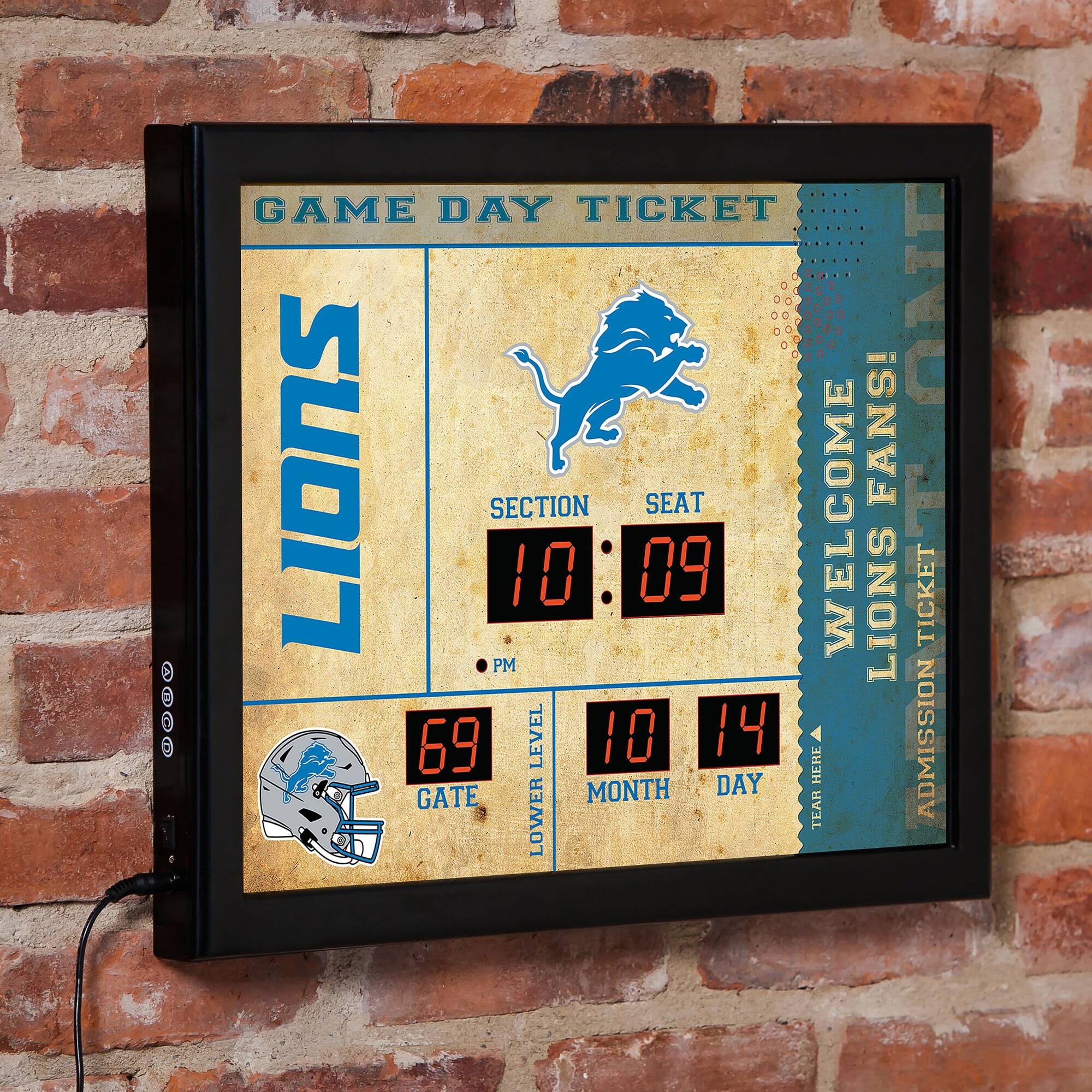 GAME DAY TICKET  
LIONS  
SECTION 10  
SEAT 09  
WELCOME FANS!  
GATE 69  
LEVEL 10  
MONTH 10  
DAY 14  
LOWER LEVEL  
ADMISSION HERE