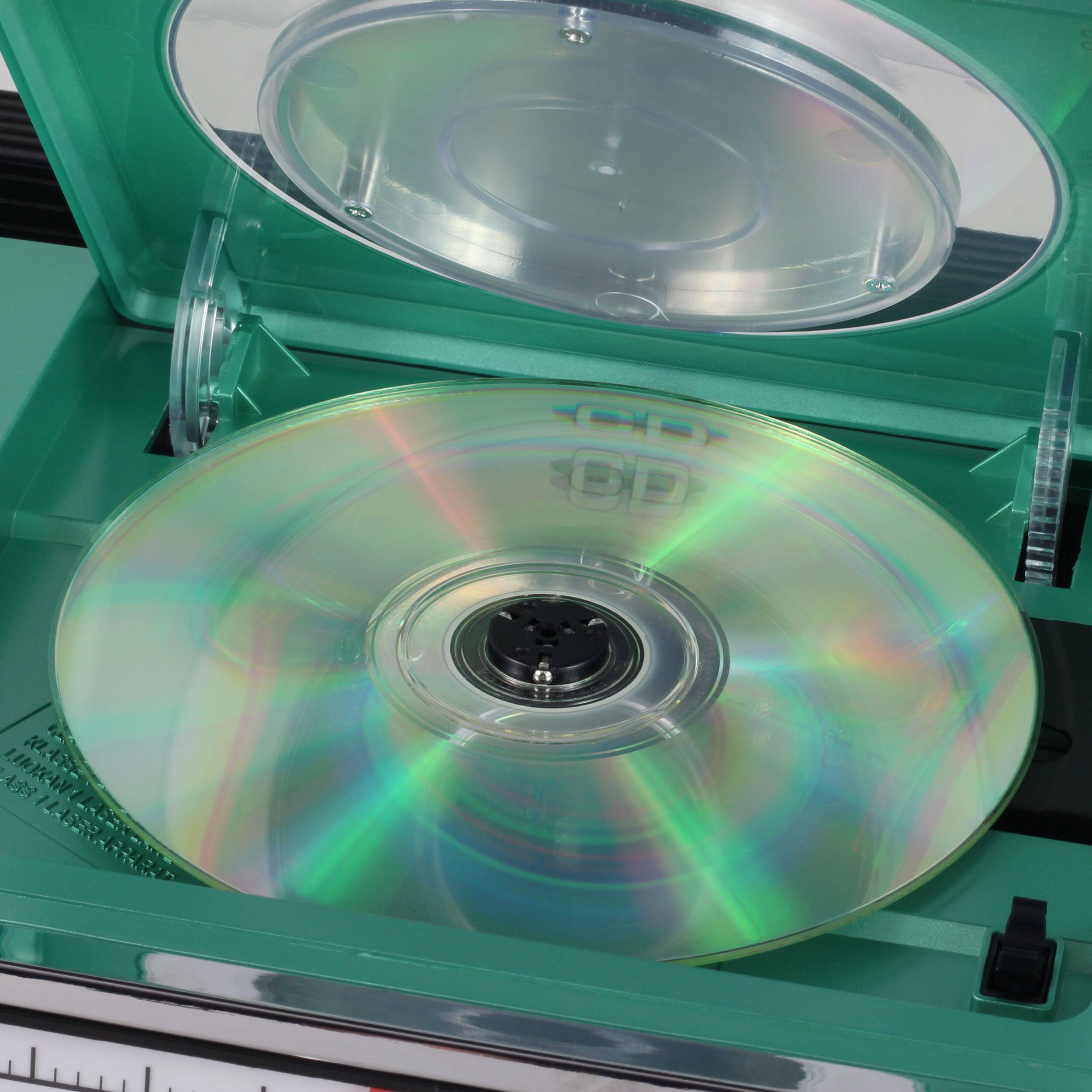 The text on the image appears to be:

"DU CD CD LUOKAN 433 AFEELEM"