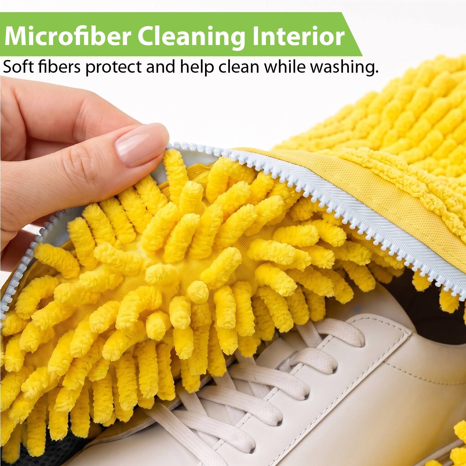 Microfiber Cleaning Interior  
Soft fibers protect and help clean while washing.