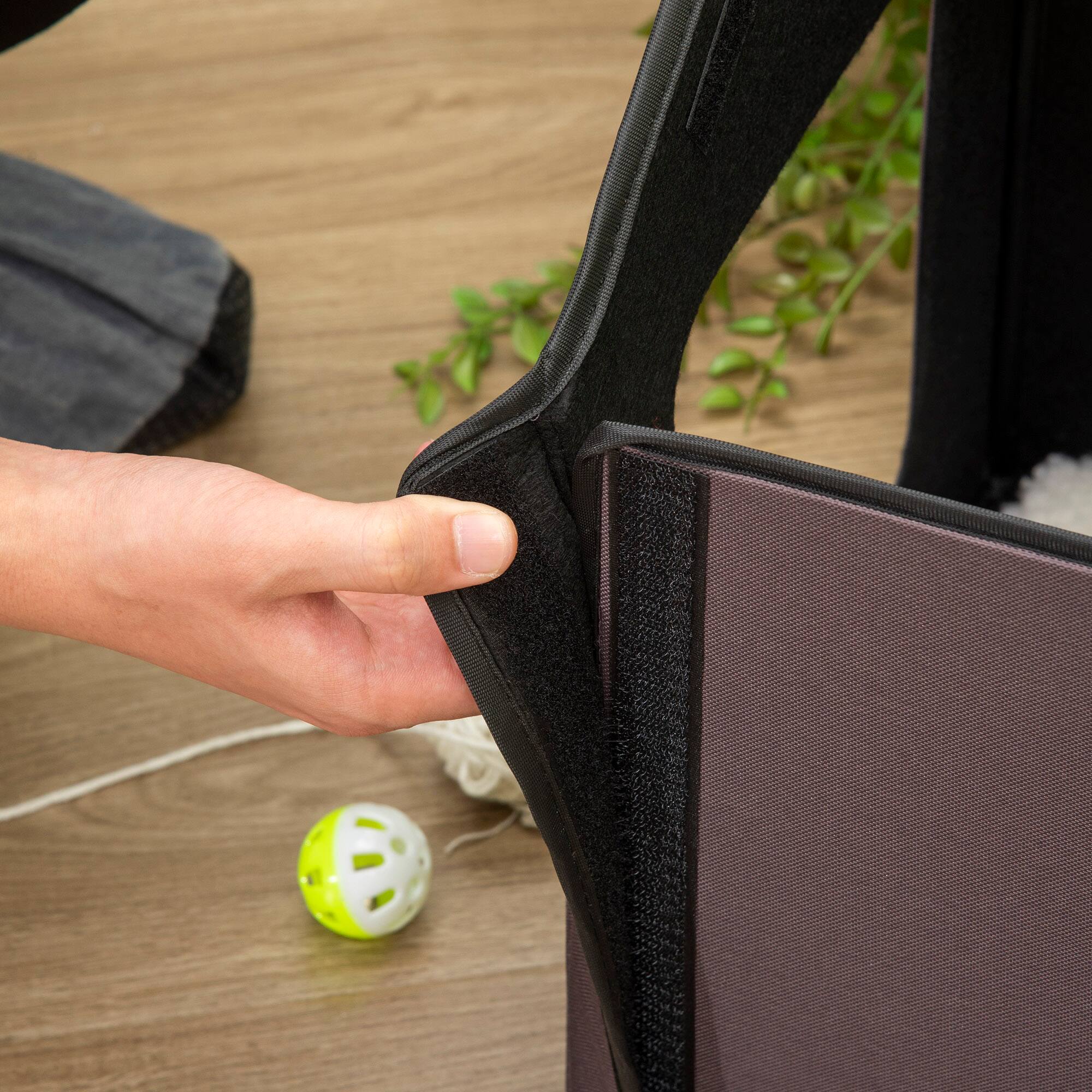 Alt View 5. Pawhut - Heated Cat Houses for Outdoor and Indoor, Portable Kitty Shelter, Waterproof and Insulated.