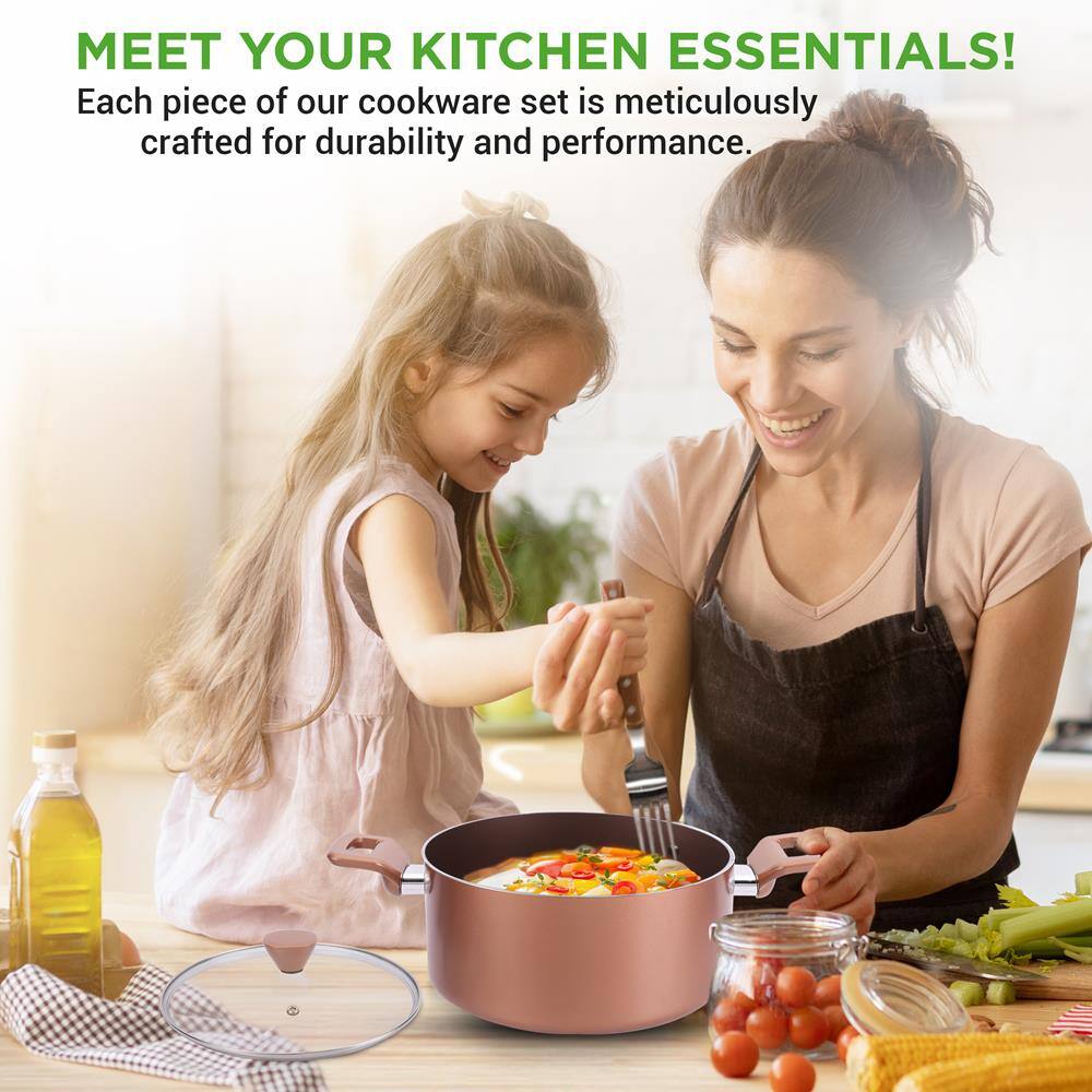 MEET YOUR KITCHEN ESSENTIALS!  
Each piece of our cookware set is meticulously crafted for durability and performance.