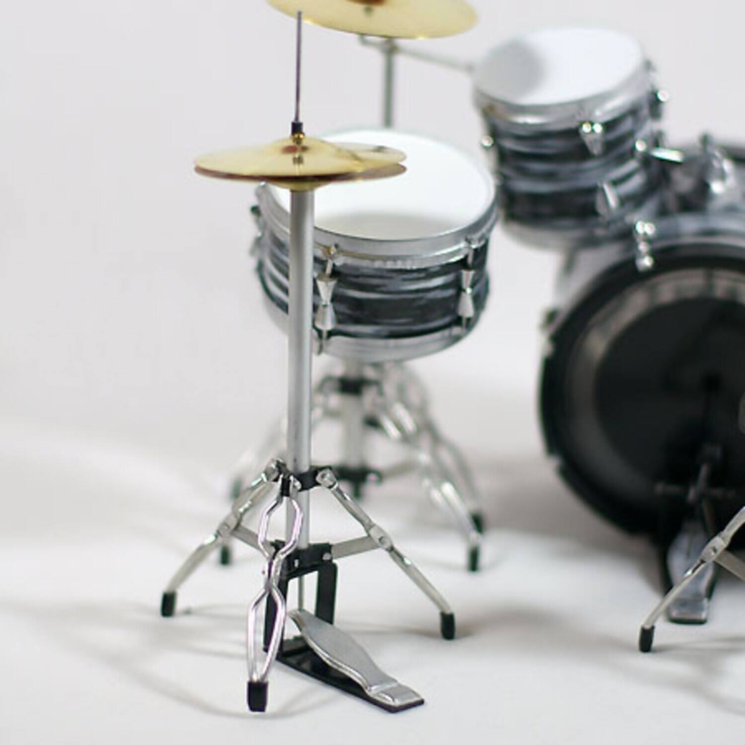 Axe Heaven Ringo Starr Fab Four Classic Oyster Miniature Drum Kit