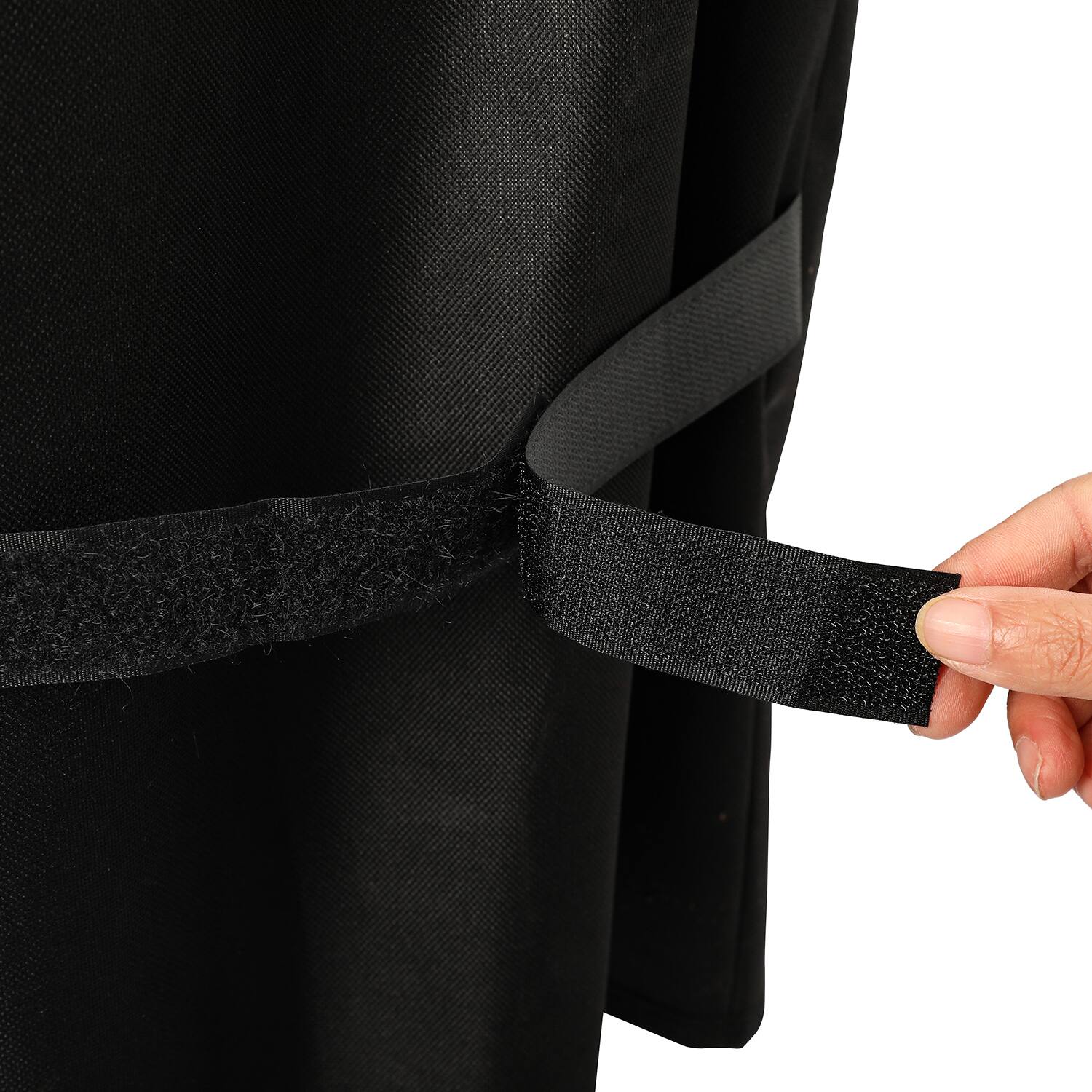 Back. FEASTO - 55" Grill Cover - Black.