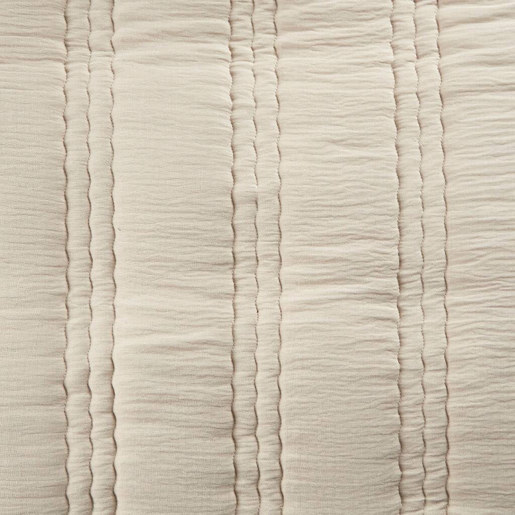 Alt View 5. Gracie Mills - Gracie Mills Estrella Poly Gauze Quilt Set - Natural.