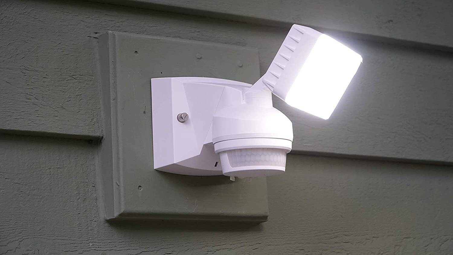 Alt View 1. IQ America - IQ America LED Outdoor Motion Security Flood Light 1600 Lumen 180 degree 70 ft Detection Wall Eave Universal Mount WH - White.