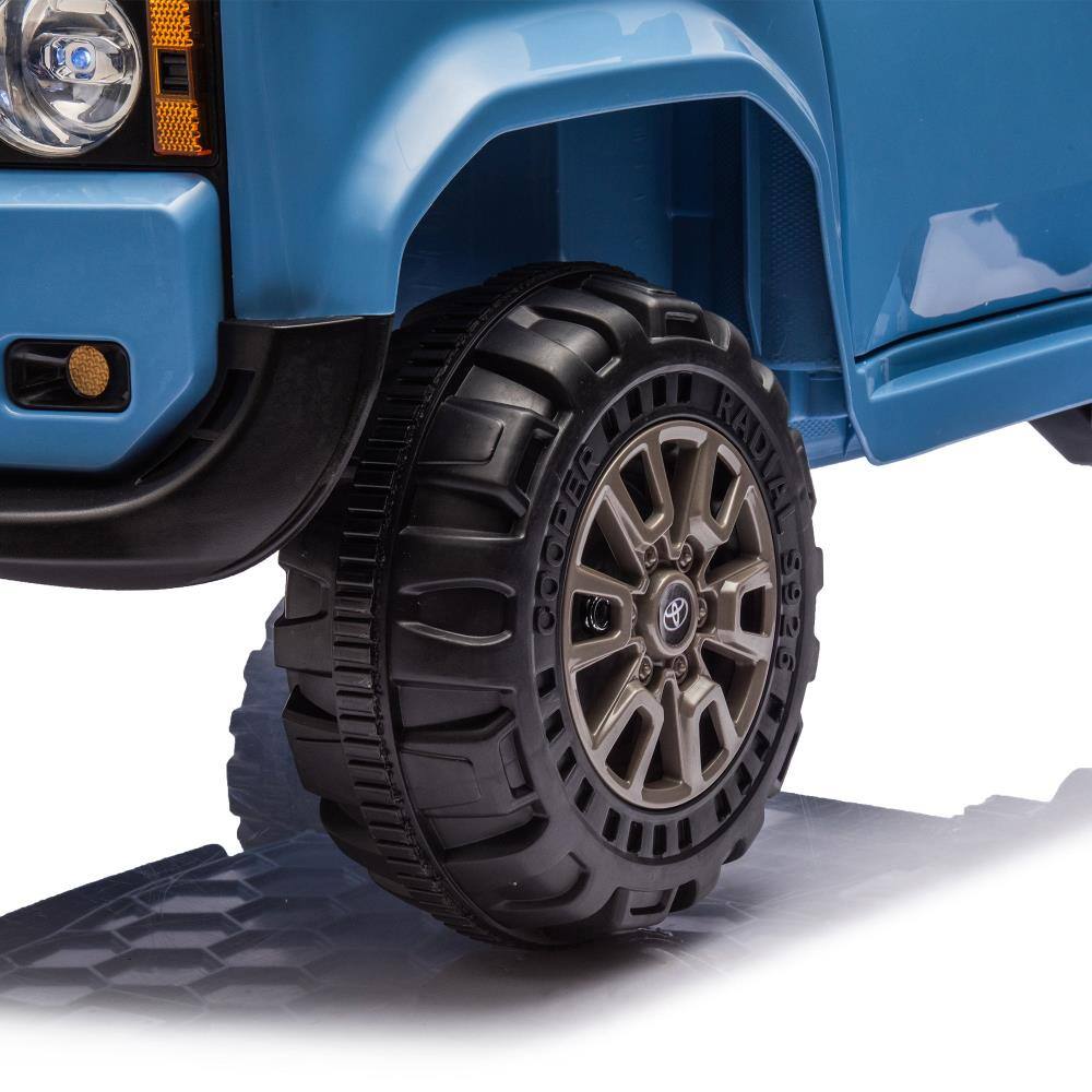 The text on the tire reads:

"RADIAL"