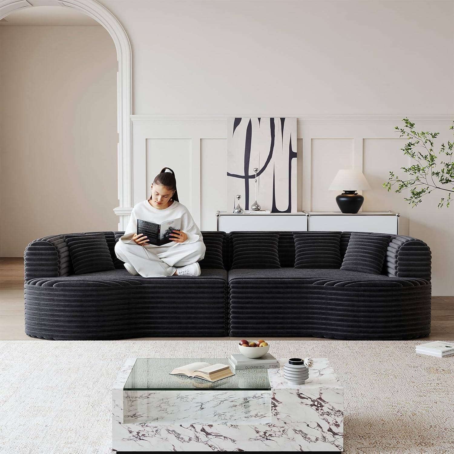 The text on the image reads:

"OLOH.R STRA"