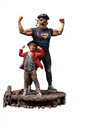 Front. Iron Studios - Iron Studios - The Goonies - Art Scale 1/10 - Sloth and Chunk Statue - COLLECTIBLES - Multicolor.