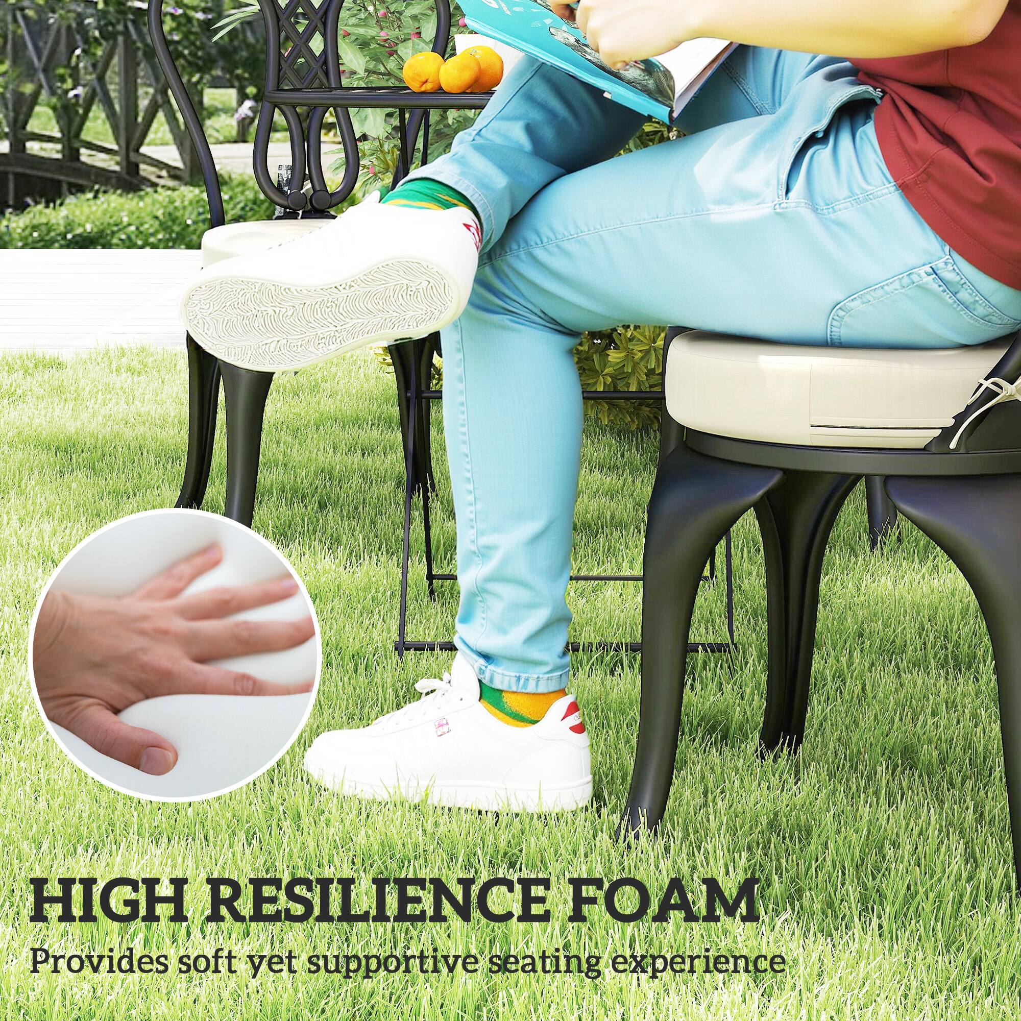 HIGH RESILIENCE FOAM
Provides soft yet supportive seating experience