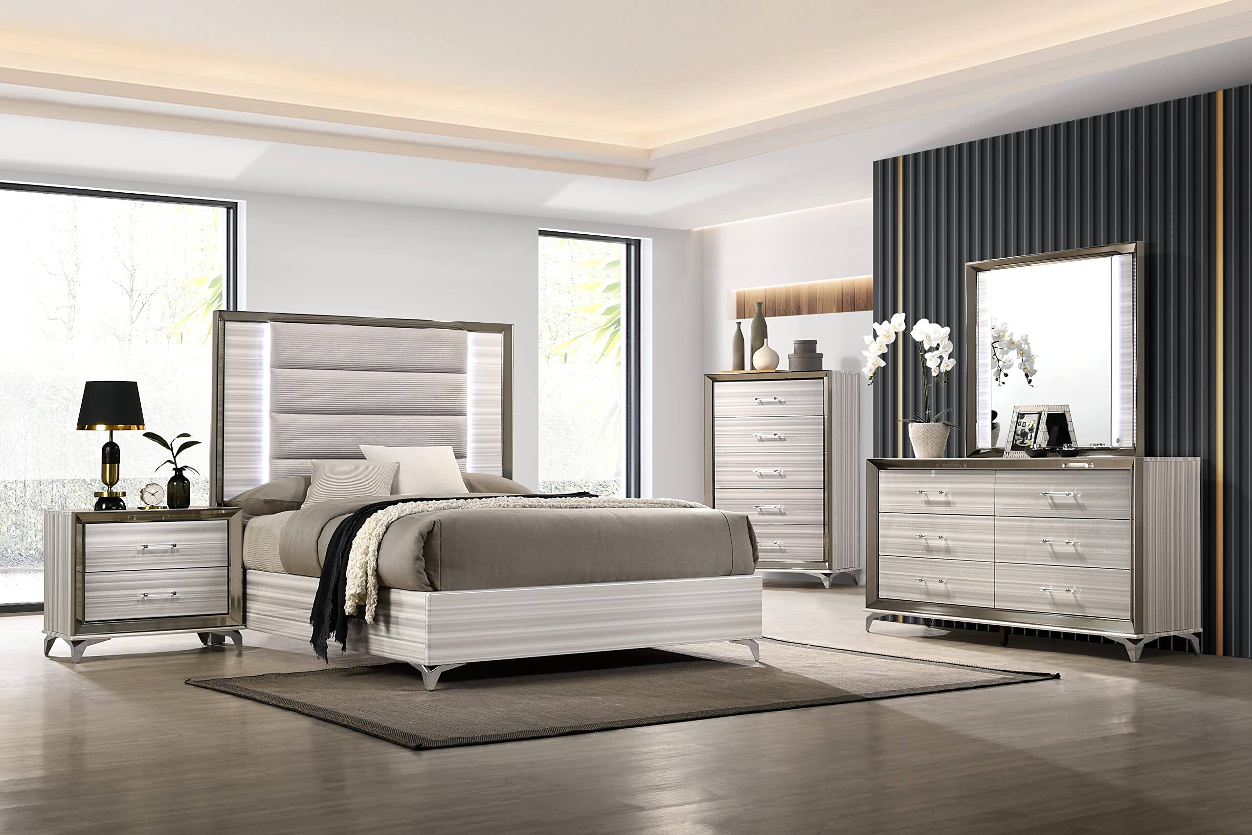 Alt View 1. Global Furniture USA - Modern Zambrano White Nightstand - White.