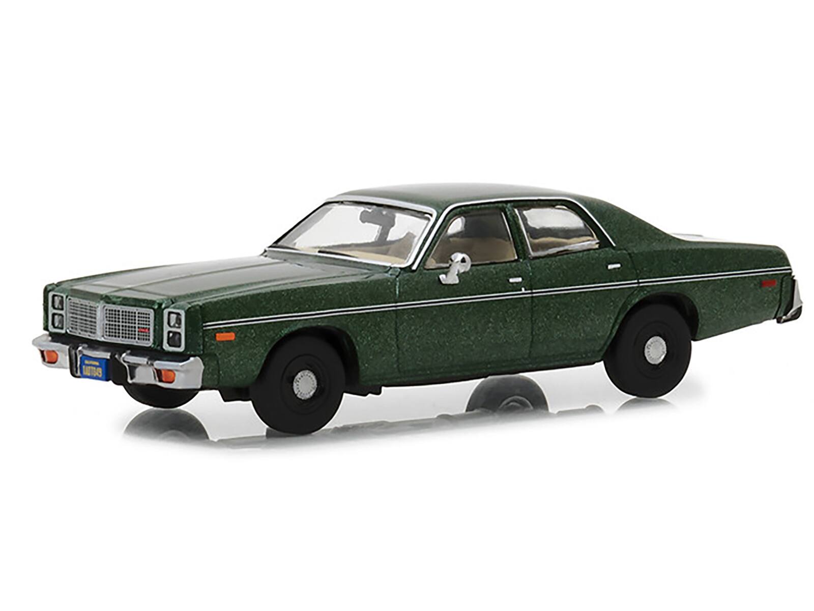 Angle. Greenlight - 1978 Dodge Monaco (Rick Hunter's) Green "Hunter" (1984-1991) TV Series 1/43 Diecast Model Car by Greenlight - Green.