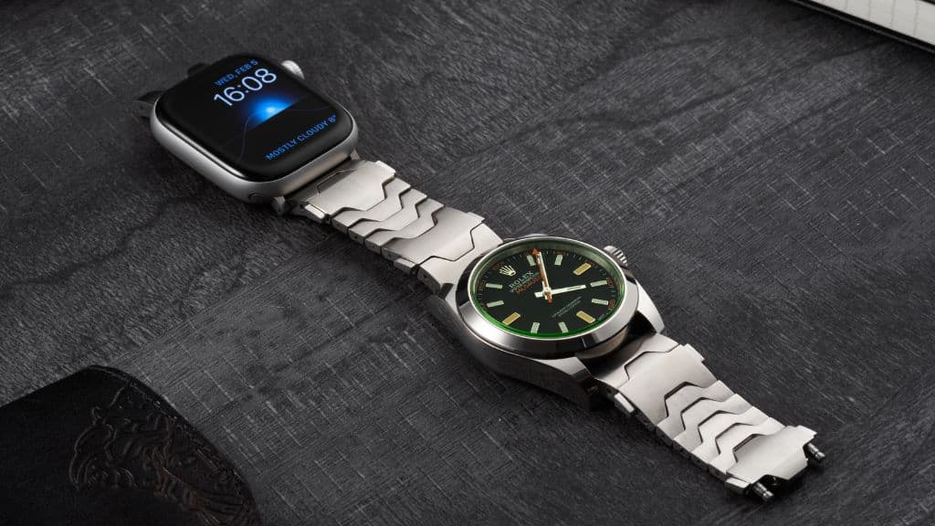 Smartlet - One Classic - 24mm lug width watch - Apple Watch - Silver