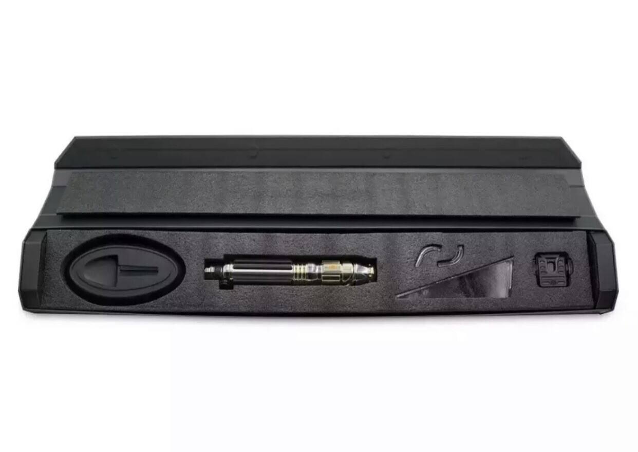 Back. Star Wars - MACE WINDU Legacy Lightsaber Set - NEW SEALED.