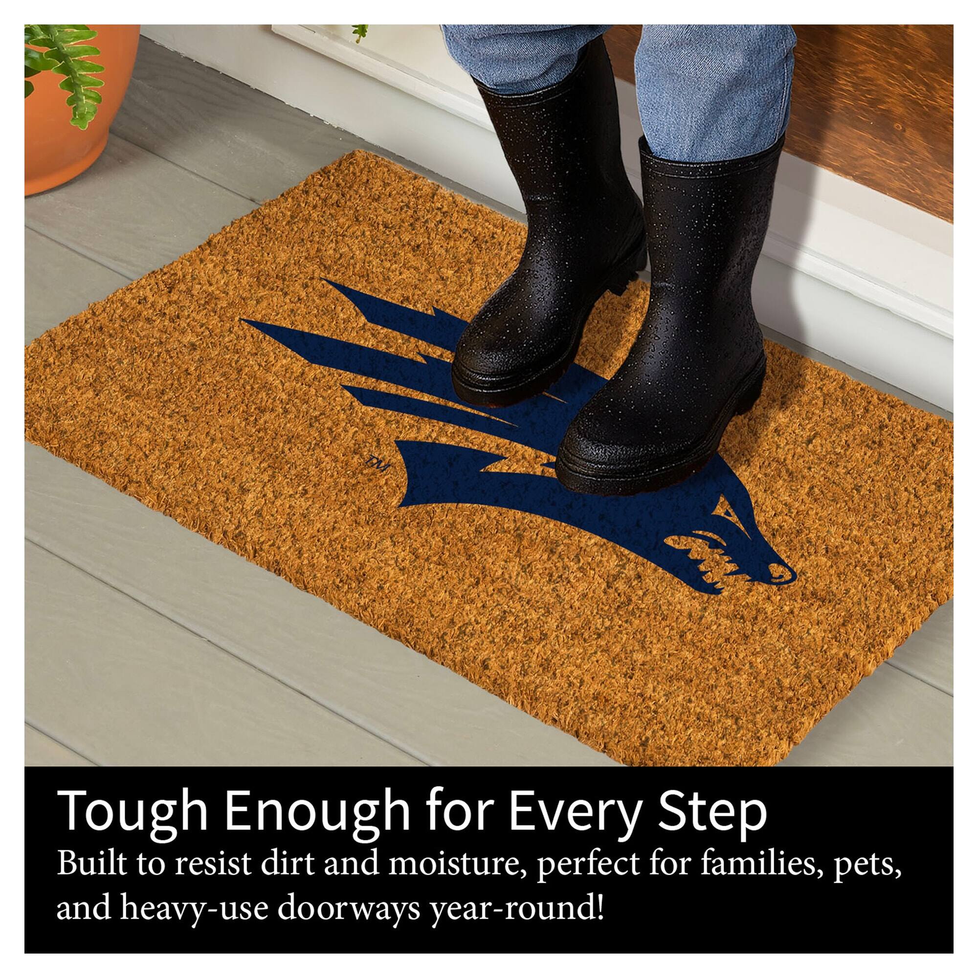 Tough Enough for Every Step

Built to resist dirt and moisture, perfect for families, pets, and heavy-use doorways year-round!