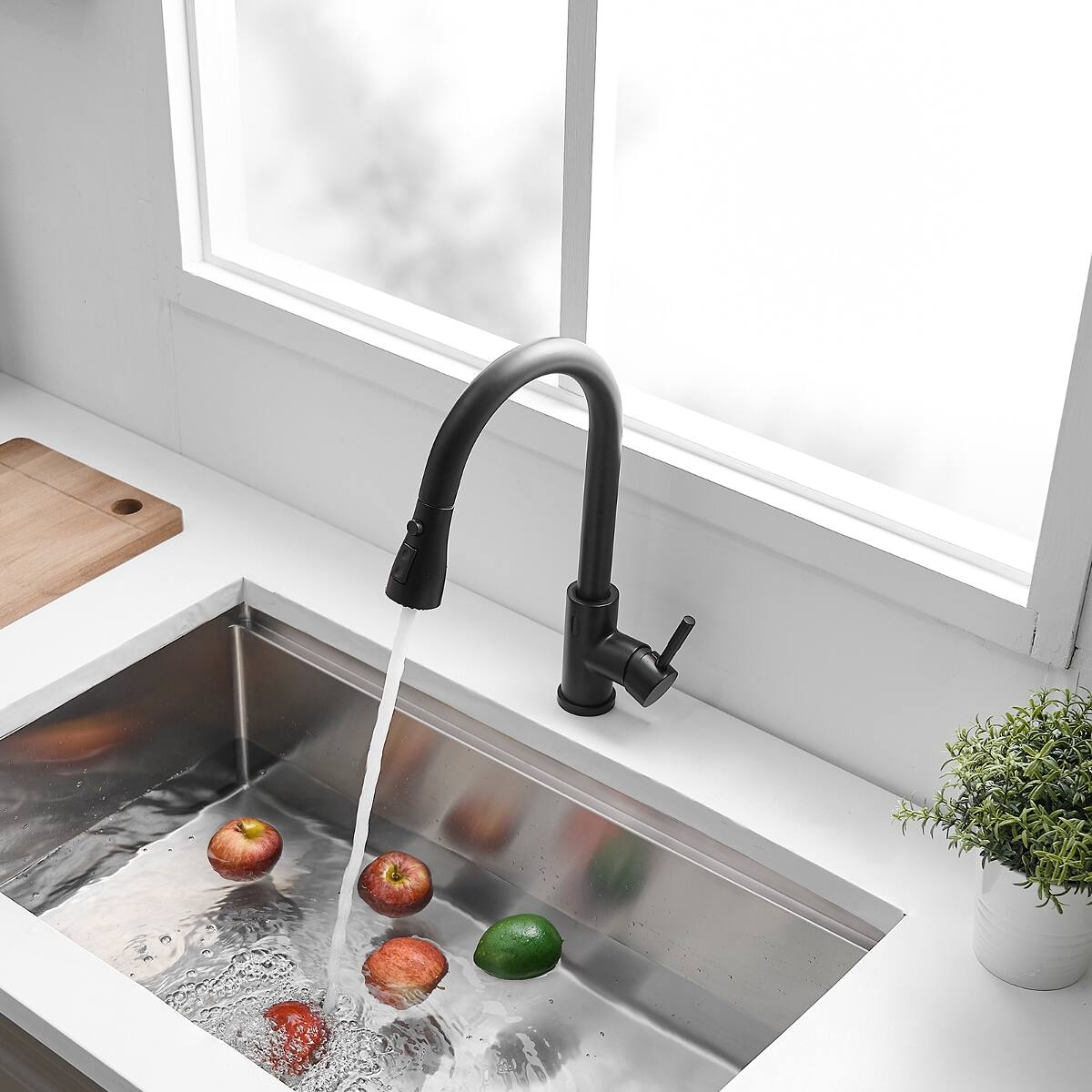 Alt View 6. Ropilly - Ropilly Touchless Kitchen Faucet Black Kitchen Sink Faucet with Pull Out Sprayer Motion Sensor Single Handle - Black.