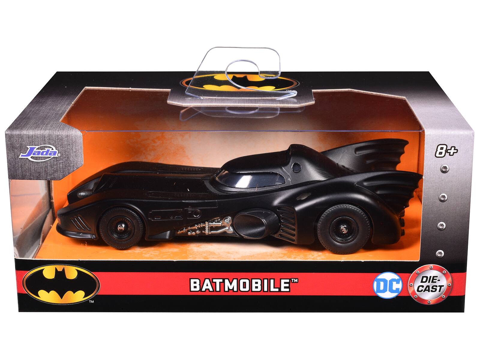 Jada  
8+  
TM  
BATMOBILE™  
DC  
DIE-CAST