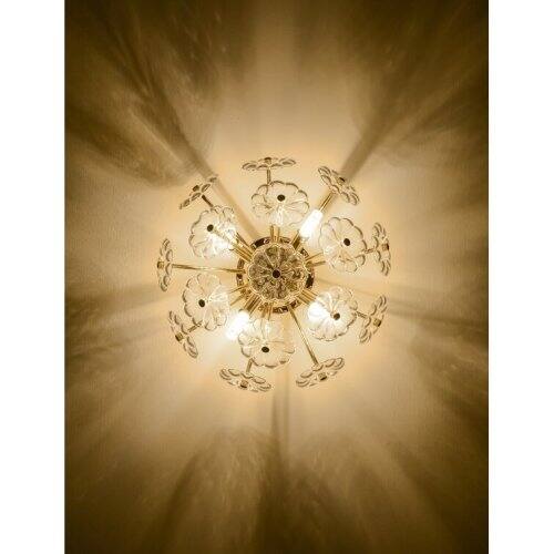 Front. LUCKY ONE - 19.7in Flush Mount Gold Ceiling Light, 6-Light Modern Glass Petal Fixture for Bedroom Hallway Kitchen - Golden.