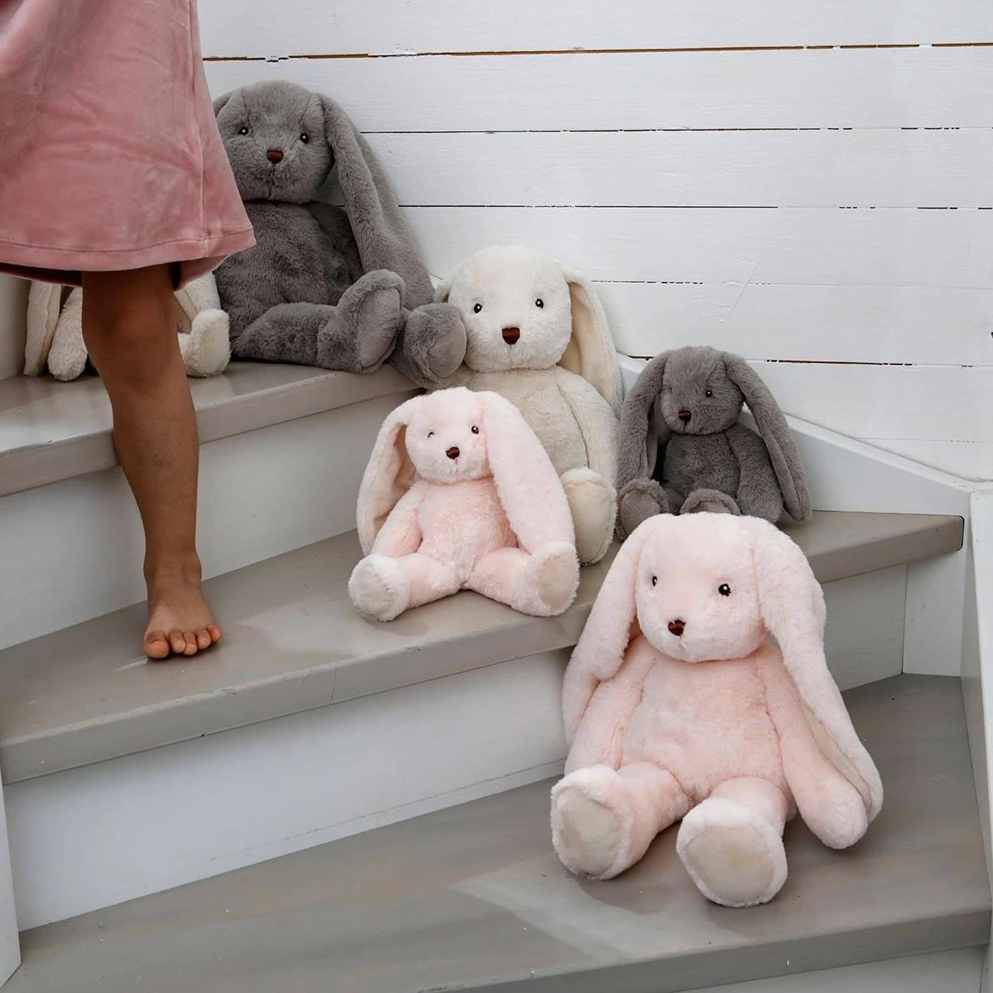 Alt View 2. TriAction Toys - Teddykompaniet 18 Inch Plush Animal | Pink Bunny Svea.