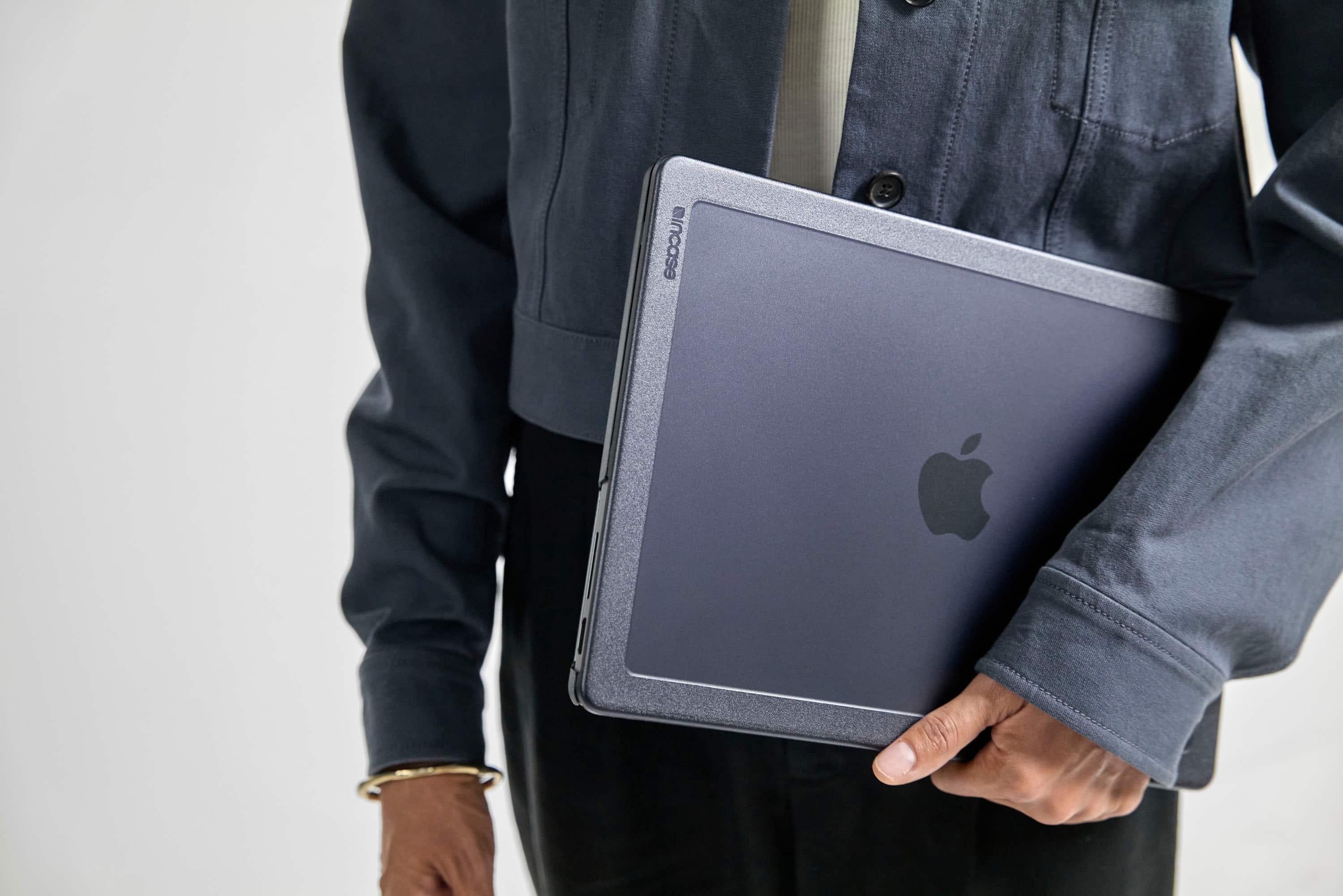 Alt View 14. Incase - Edge Hard Shell Case for MacBook Air 15-inch M4 2025, M3 2024 - Black.