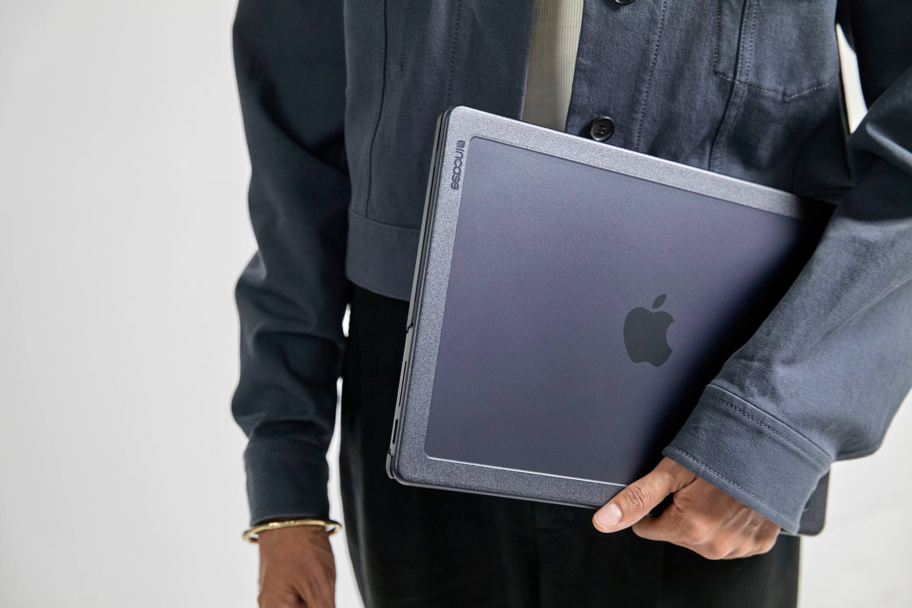 Alt View 14. Incase - Edge Hard Shell Case for MacBook Air 15-inch M4 2025, M3 2024 - Black.