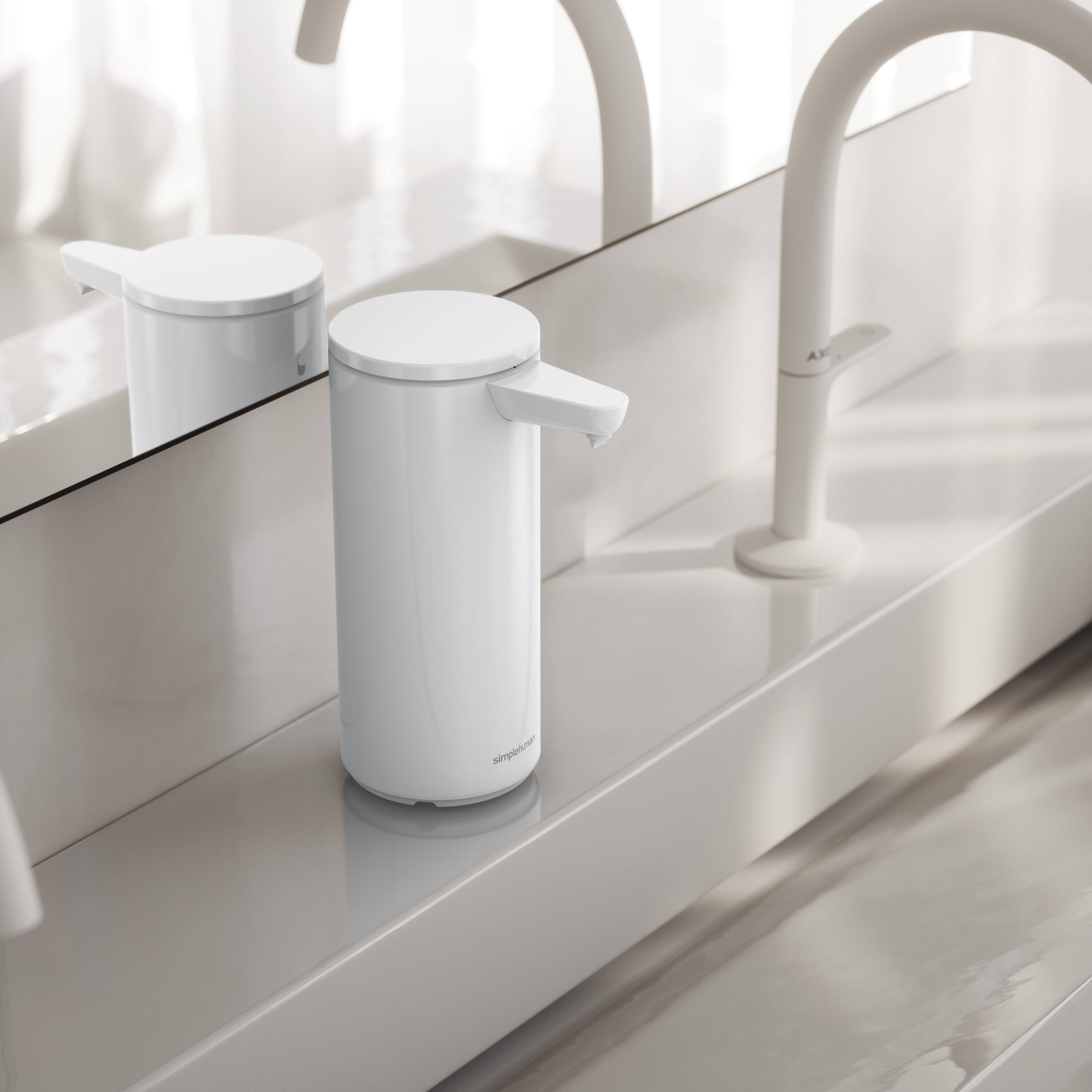Alt View 5. simplehuman - 9 oz. rechargeable liquid sensor pump, high-grade white steel - White.