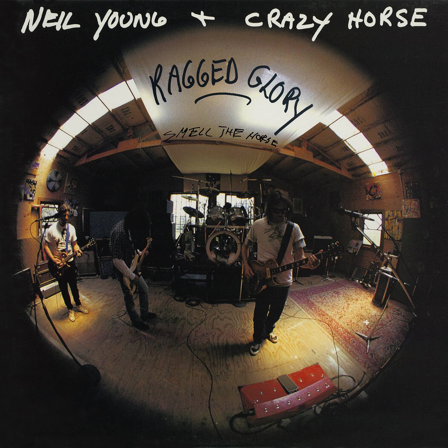 NEIL YOUNG + CRAZY HORSE

RAGGED GLORY

SMELL THE HORSE