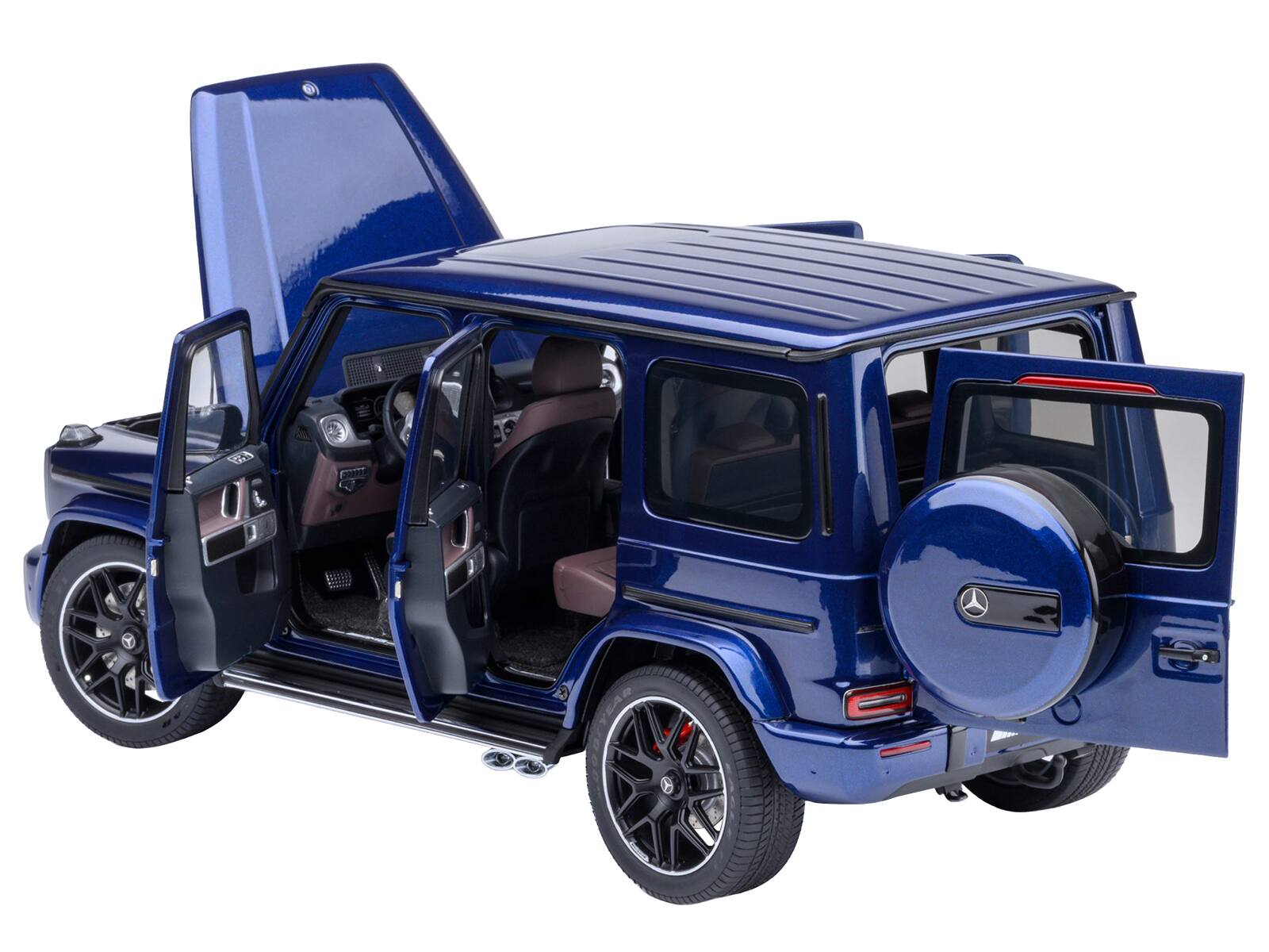 Angle. Autoart - 2019 Mercedes-Benz AMG G63 Brilliant Blue Metallic 1/18 Model Car by Autoart - Blue.