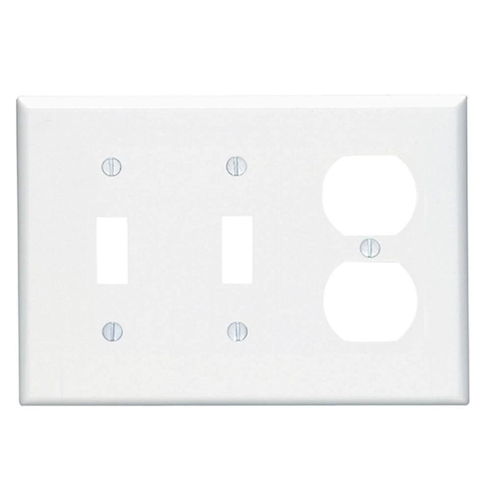 Leviton - 3 gang Plastic Duplex/Toggle Wall Plate 1 pk - White price history on PriceWatchPro