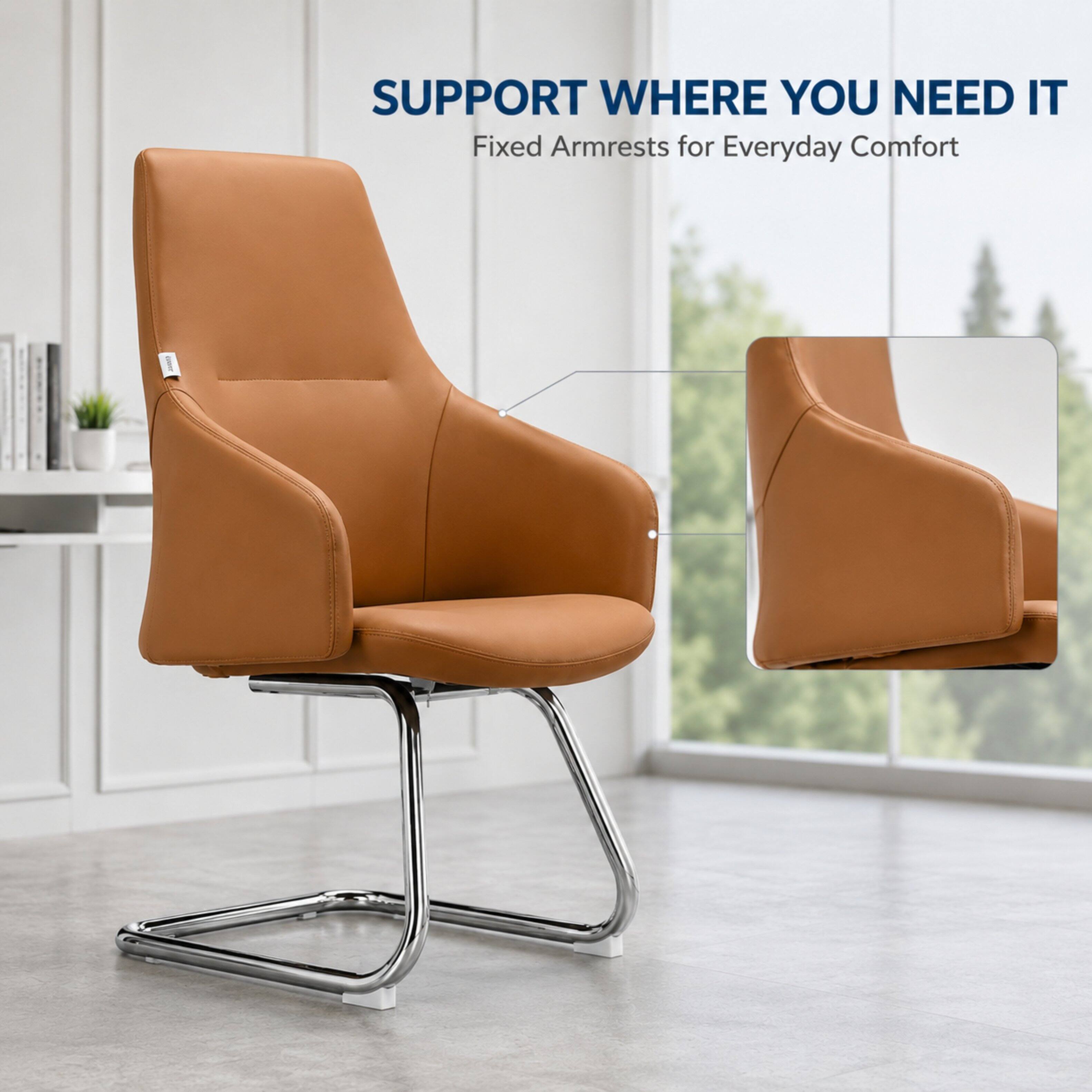 SUPPORT WHERE YOU NEED IT  
Fixed Armrests for Everyday Comfort