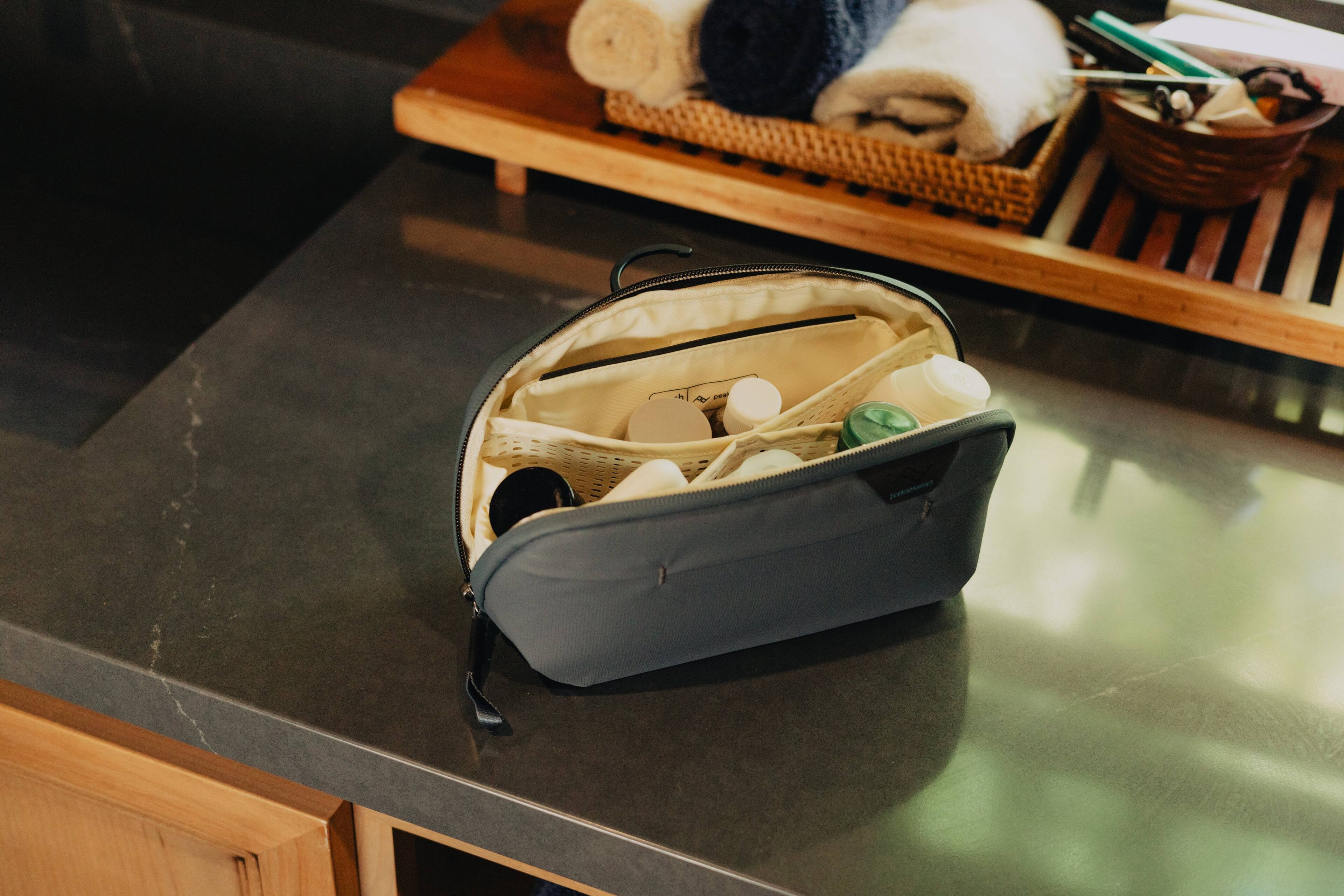 Back. Peak Design - Wash Pouch Small - Ocean.