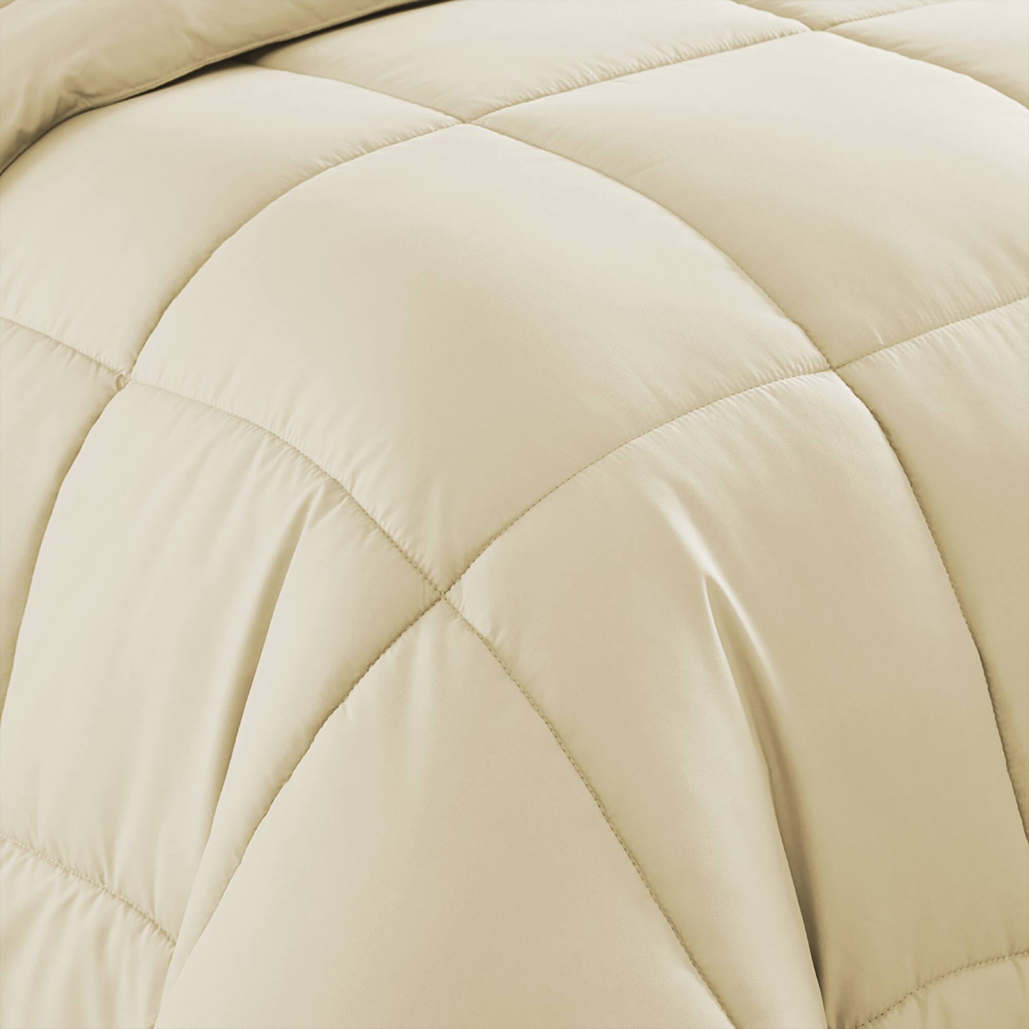 Angle. Sweet Home Collection - Down Alternative Reversible All Season Solid Comforter, King - Cream.