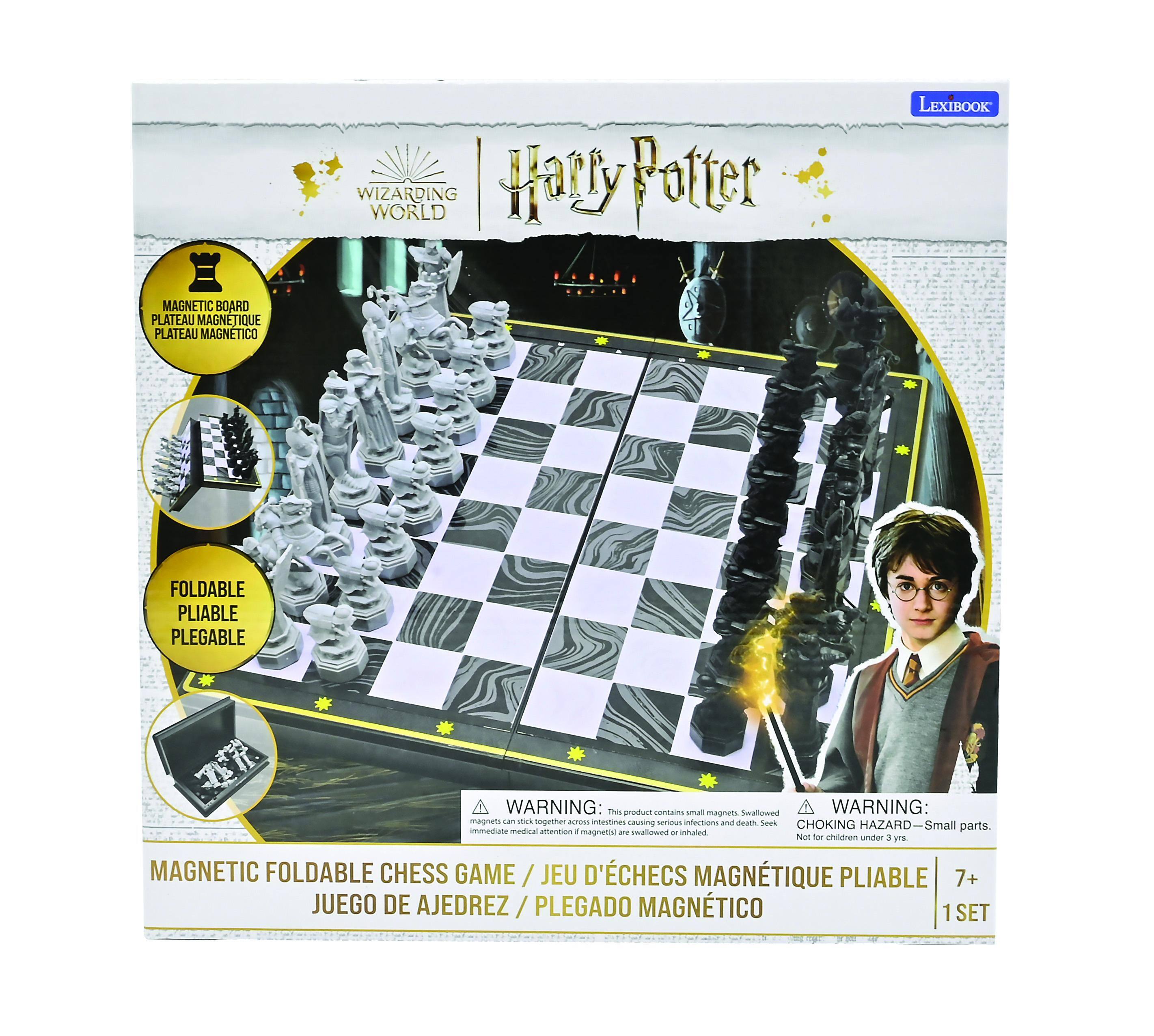 WIZARDING WORLD Harry Potter  
LEXIBOOK  
MAGNETIC BOARD PLATEAU MAGNETIQUE PLATEAU MAGNETICO  
FOLDABLE PLIABLE PLEGABLE  

WARNING: This product contains small magnets. Swallowed magnets can stick together and cause serious infections and/or intestinal perforation. Choking Hazard - Small parts. Not for children under 3 yrs.  

MAGNETIC FOLDABLE CHESS GAME / JEU D'ÉCHECS MAGNÉTIQUE PLIABLE 7+ JUEGO DE AJEDREZ / PLEGADO MAGNÉTICO 1 SET