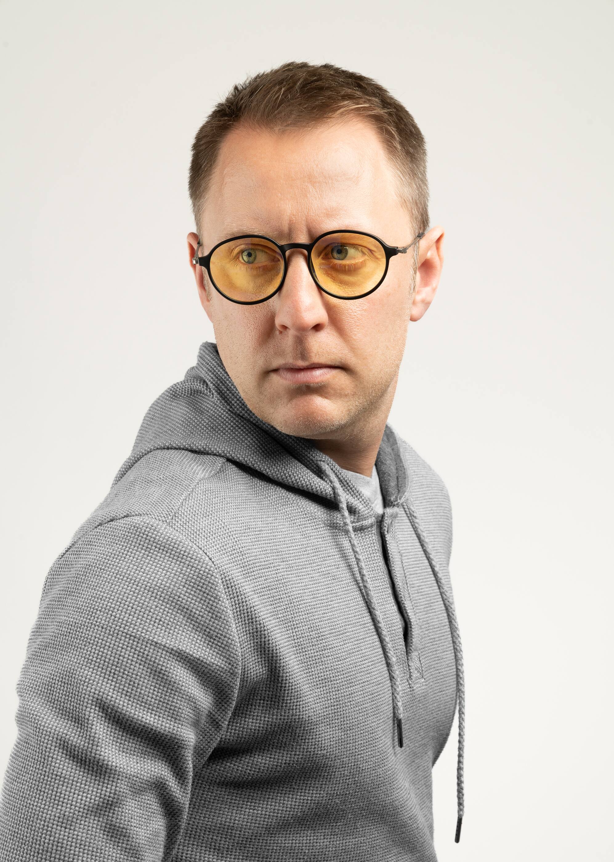 GUNNAR Loop Computer Glasses with Blue Light Reduction, Amber Lenses ...