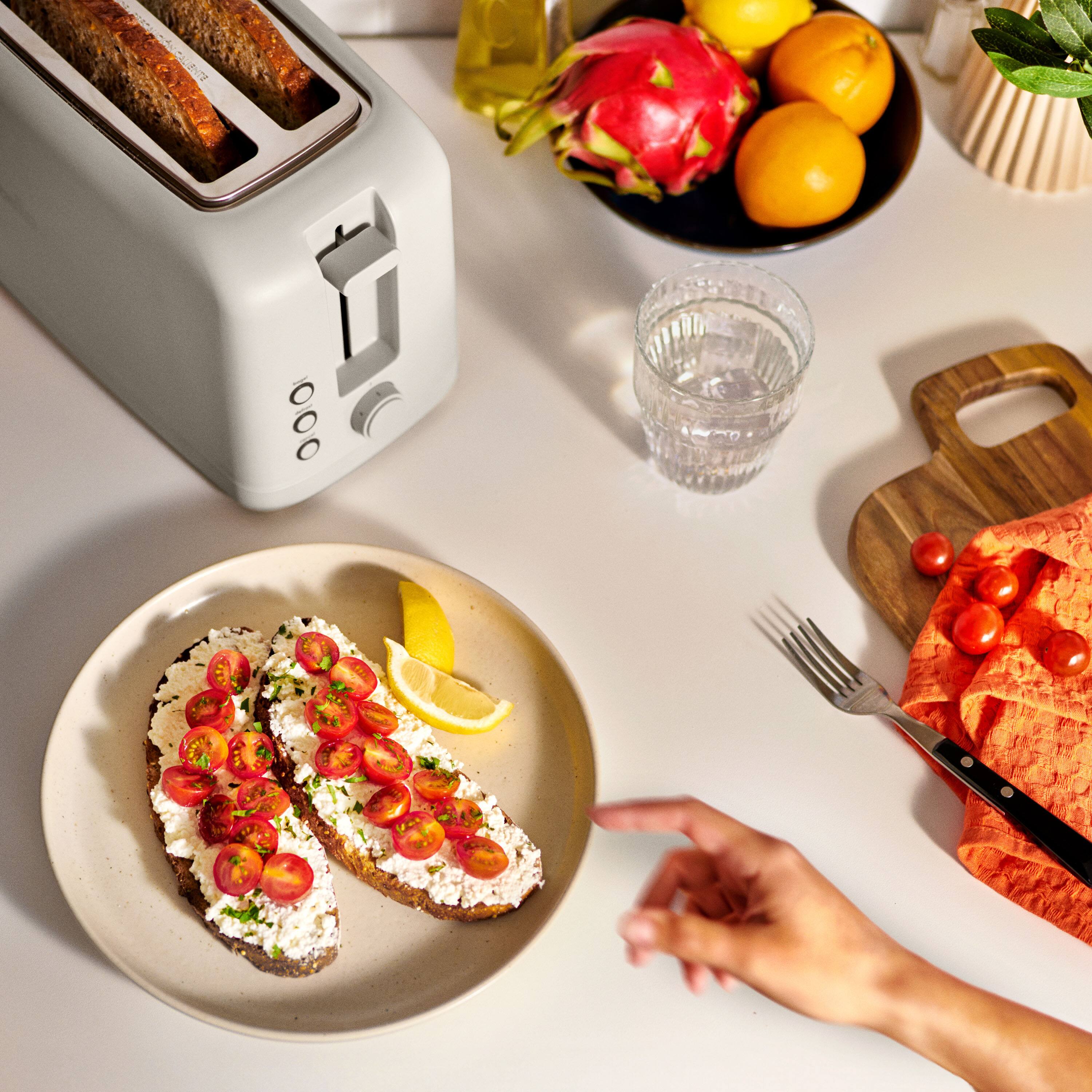 The text on the image is:

"EHTE 0100"