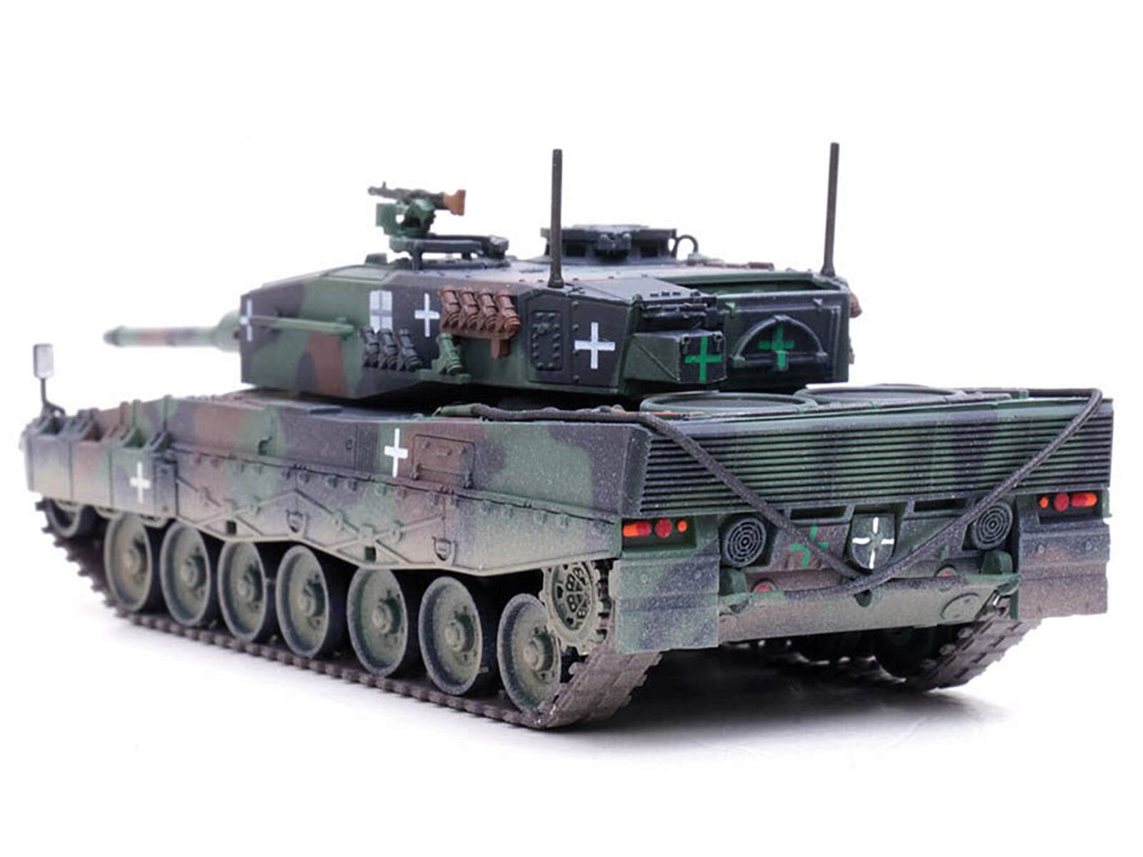 Alt View 3. Panzerkampf - Leopard 2A4 Main Battle Tank with Snorkel "3-Tone Camouflage" Ukrainian Army "Armor Premium" 1/72 Model by Panzerkampf.