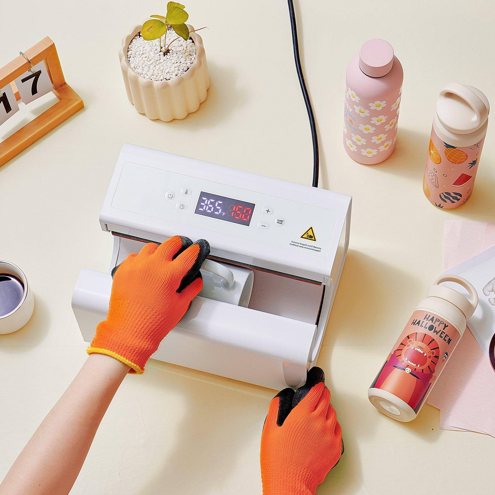 7 1 L i C 369. L C0 + HALLOWEEN HAPPY