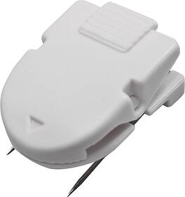 Advantus - Cubicle Clips, 4/Pack - White