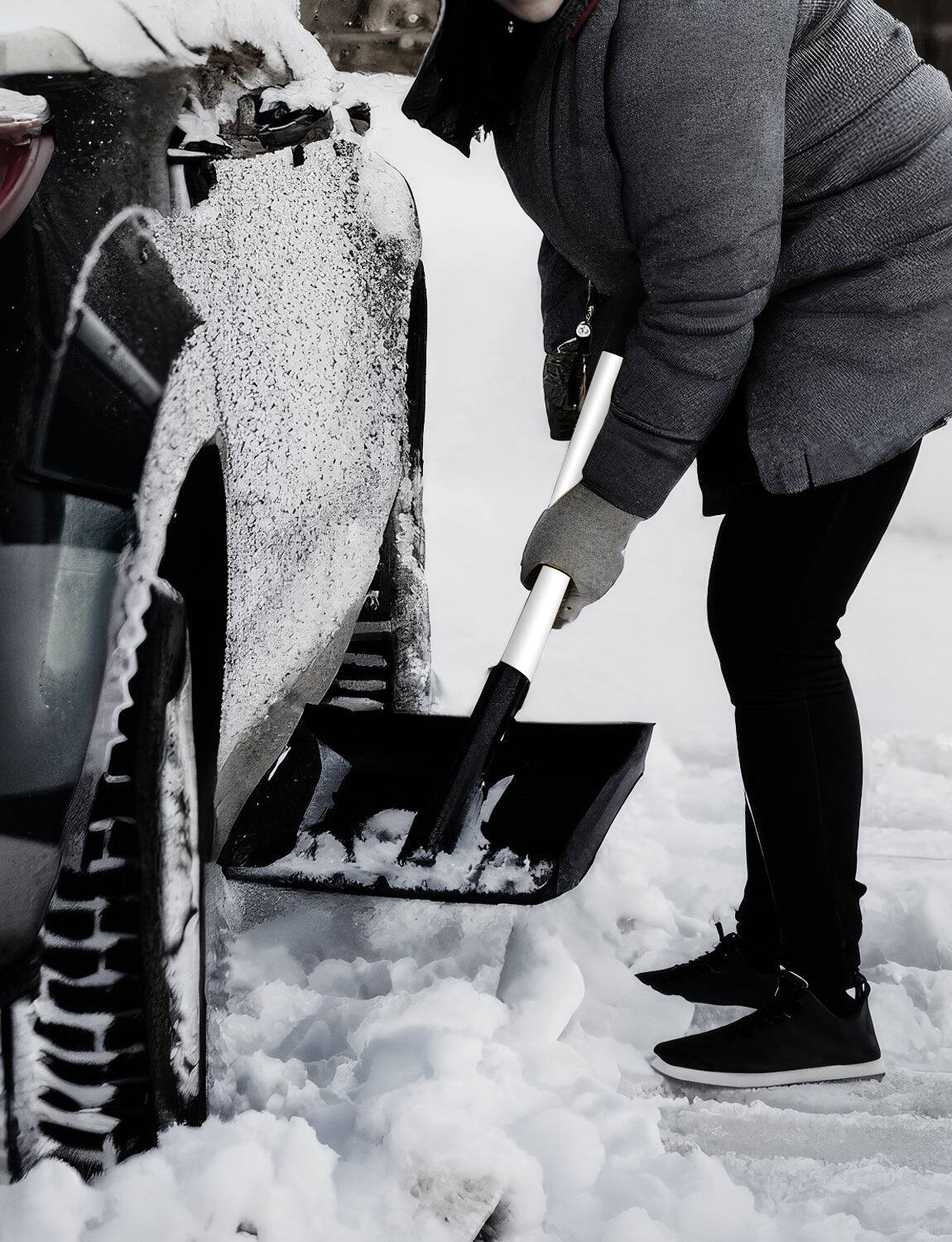 Castrol Emergency Retractable Snow Shovel, Adjustable to 36 Inches ...
