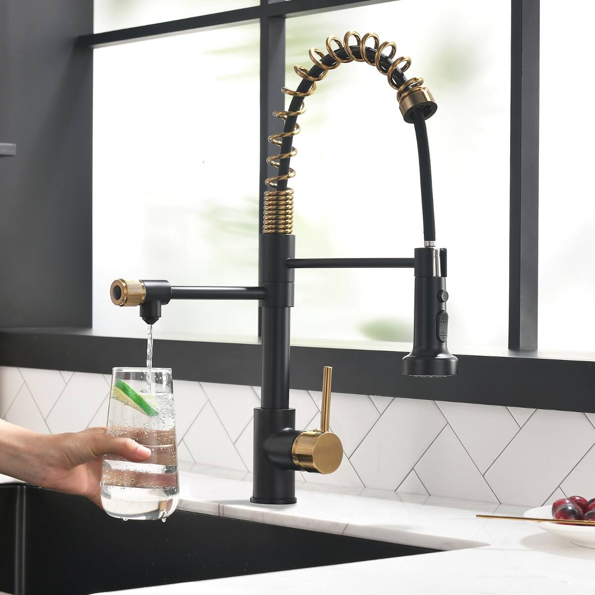 Left. Ropilly - Ropilly Contemporary Dual Outlet Kitchen Faucet with Pull Down Sprayer, Black and Gold Brass Water Filter Faucet - Black and Gold.