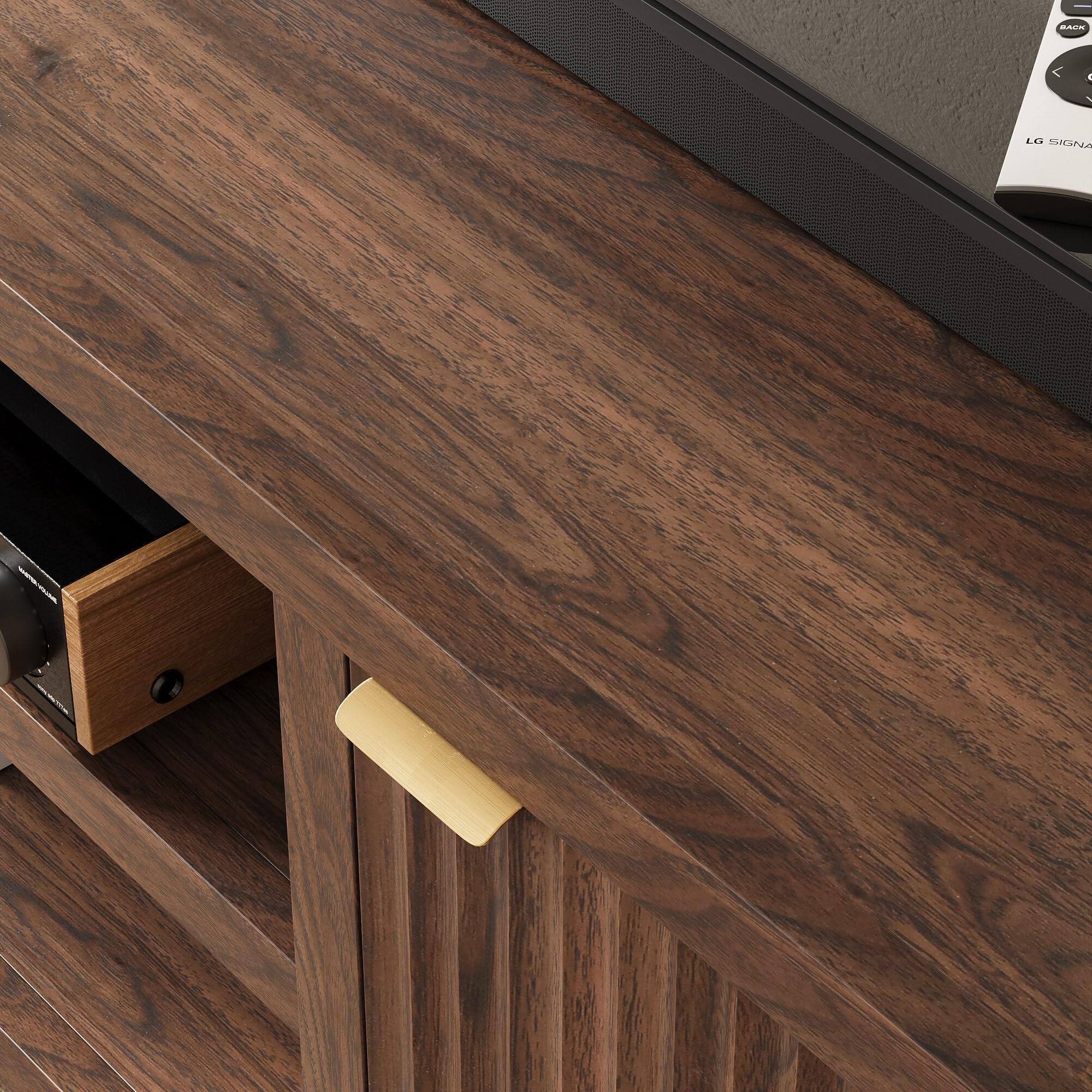 The text in the image reads:

"LG SIGNATURE
BACK
LG SIGNATURE"